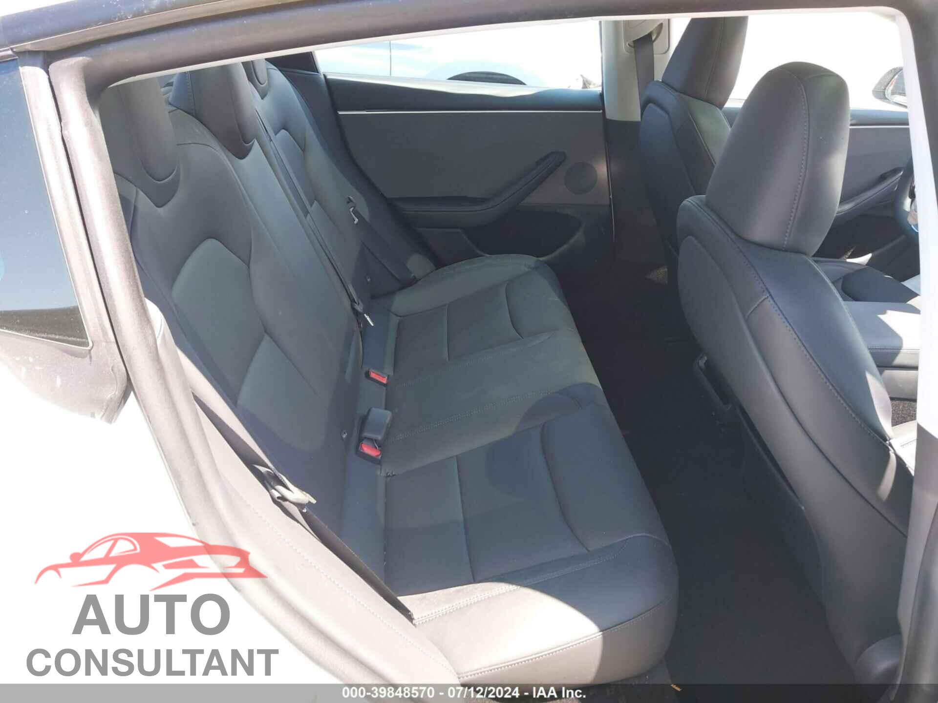 TESLA MODEL 3 2024 - 5YJ3E1EAXRF727053