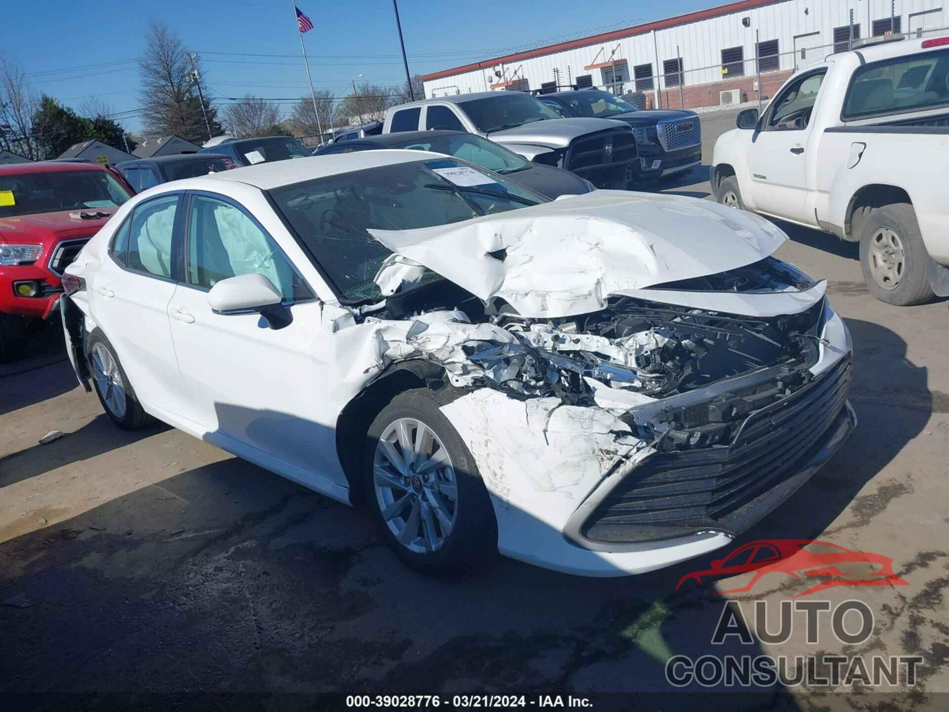 TOYOTA CAMRY 2024 - 4T1C11AK1RU852701