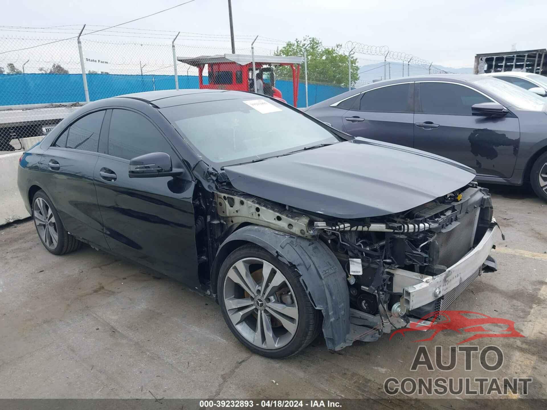 MERCEDES-BENZ CLA 250 2018 - WDDSJ4GB0JN651823