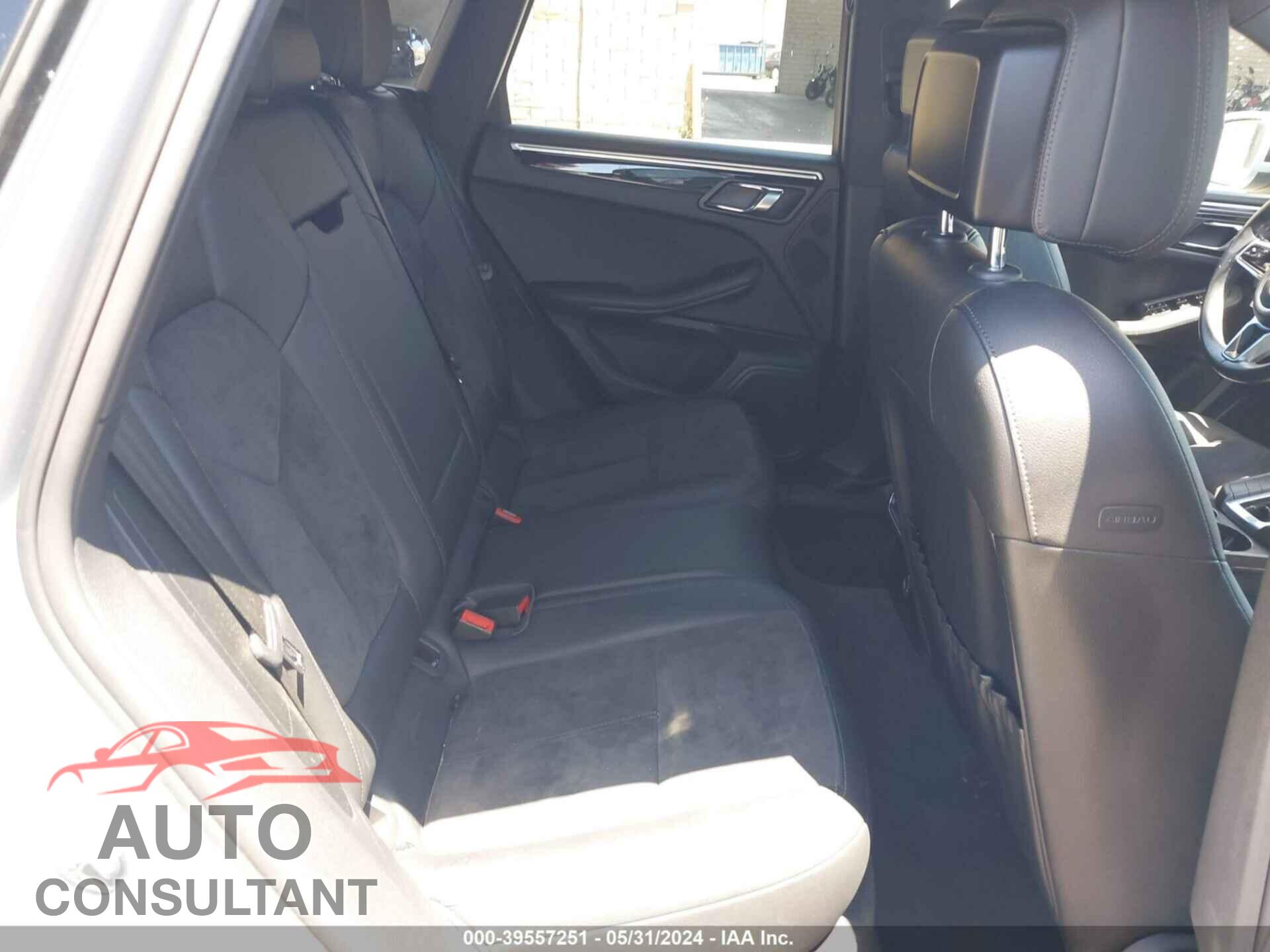 PORSCHE MACAN 2017 - WP1AA2A57HLB05165