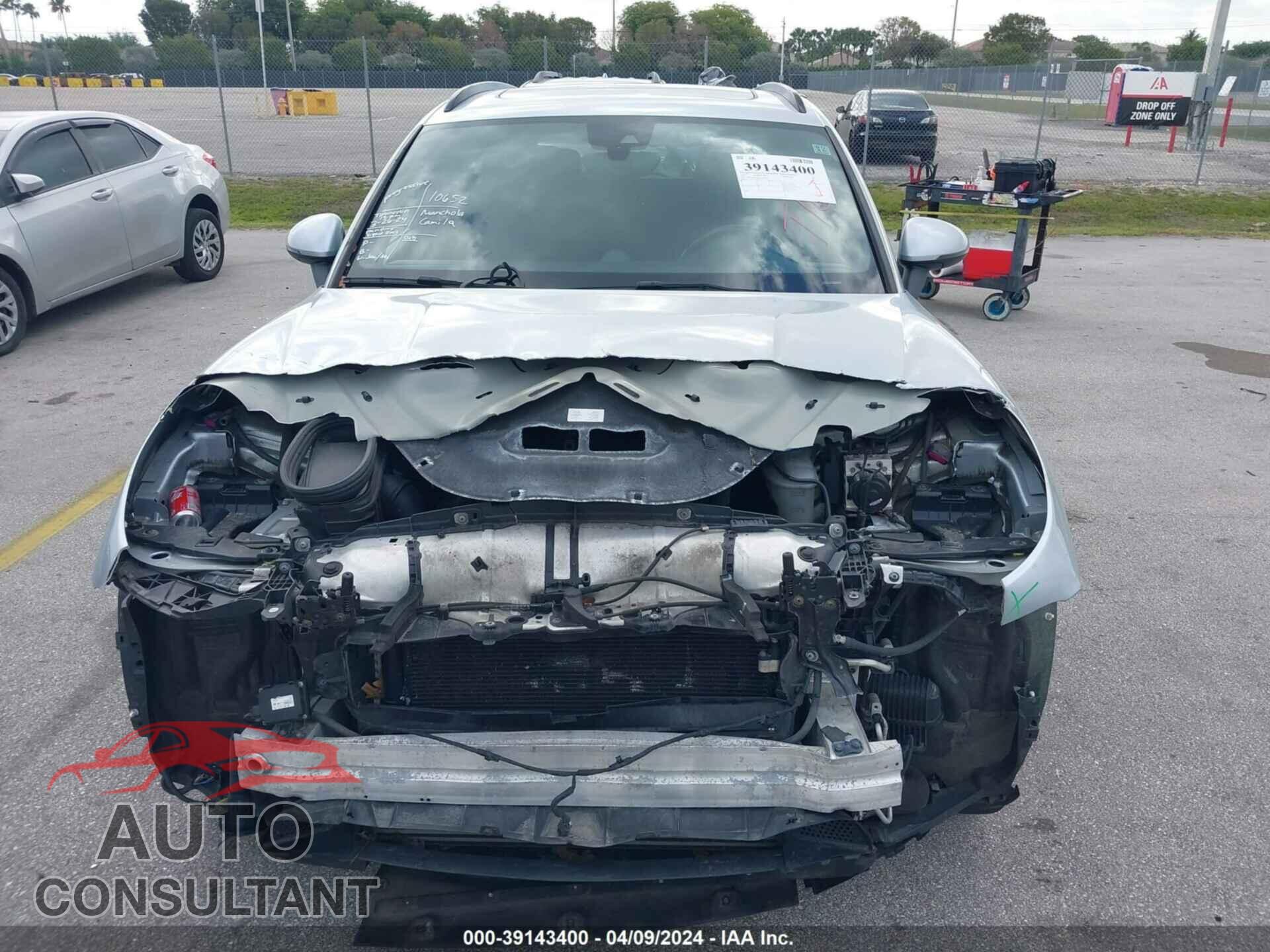 PORSCHE MACAN 2017 - WP1AA2A54HLB08489