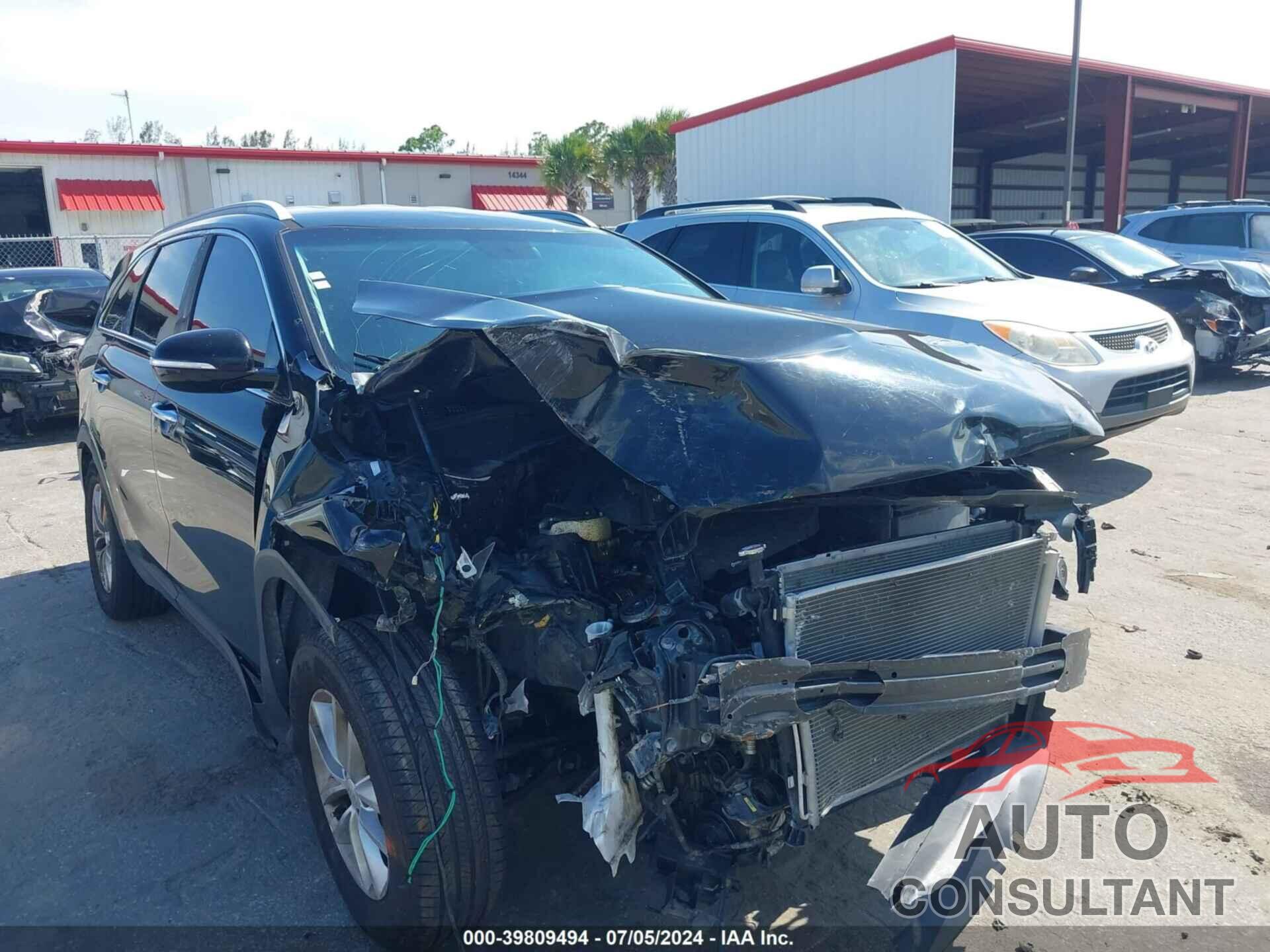 KIA SORENTO 2017 - 5XYPG4A39HG258839