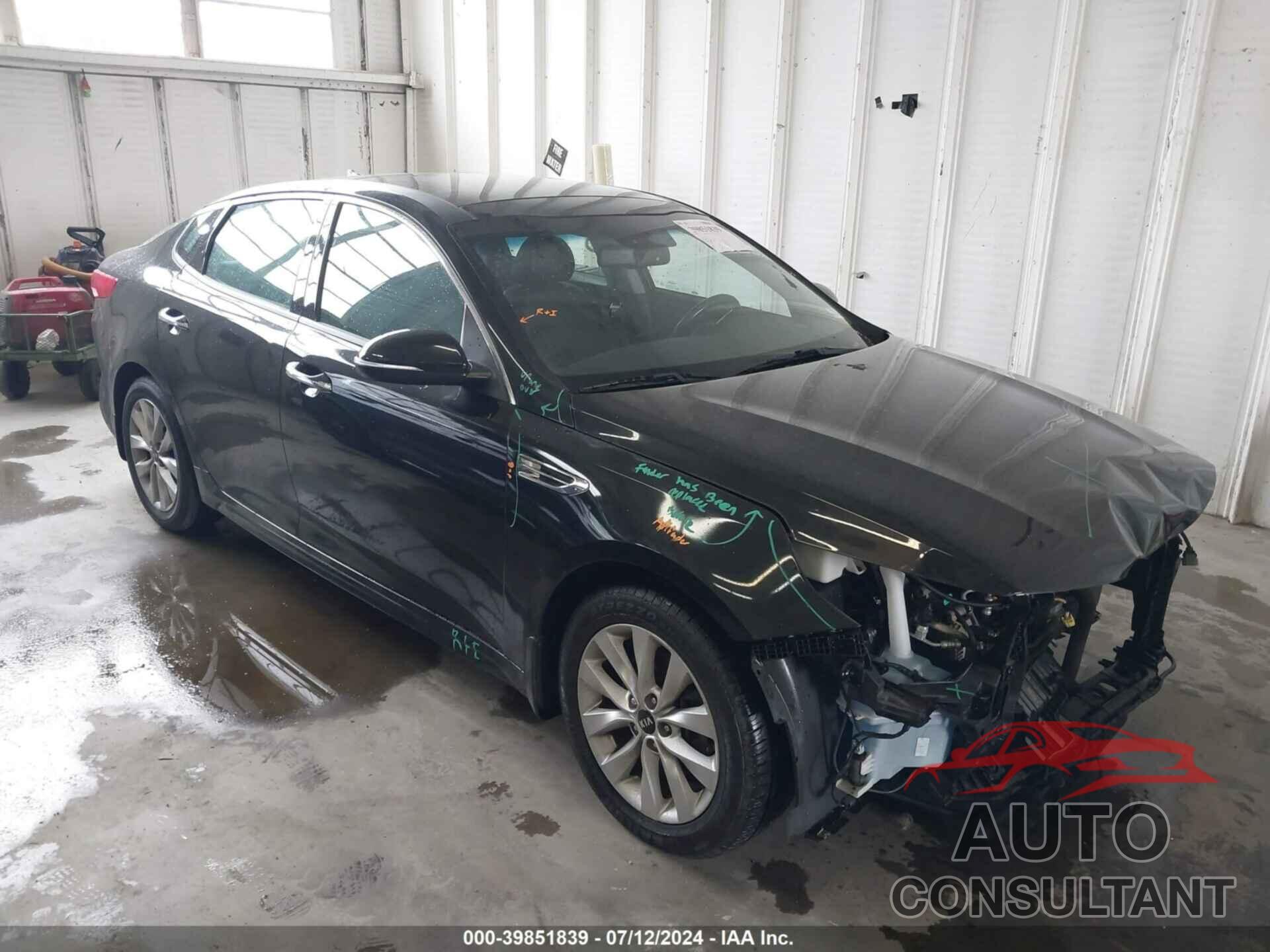 KIA OPTIMA 2018 - 5XXGU4L3XJG211822