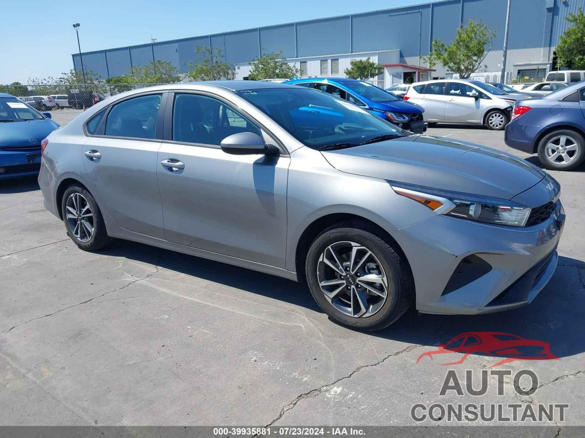 KIA FORTE 2023 - 3KPF24AD7PE505354