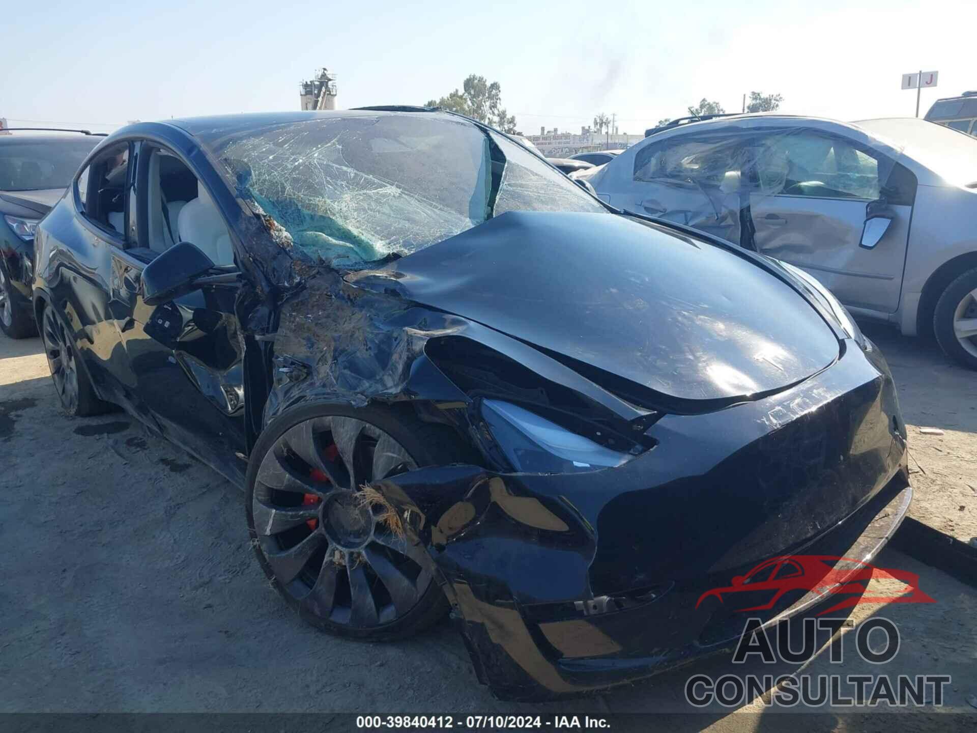 TESLA MODEL Y 2023 - 7SAYGDEF8PF924090