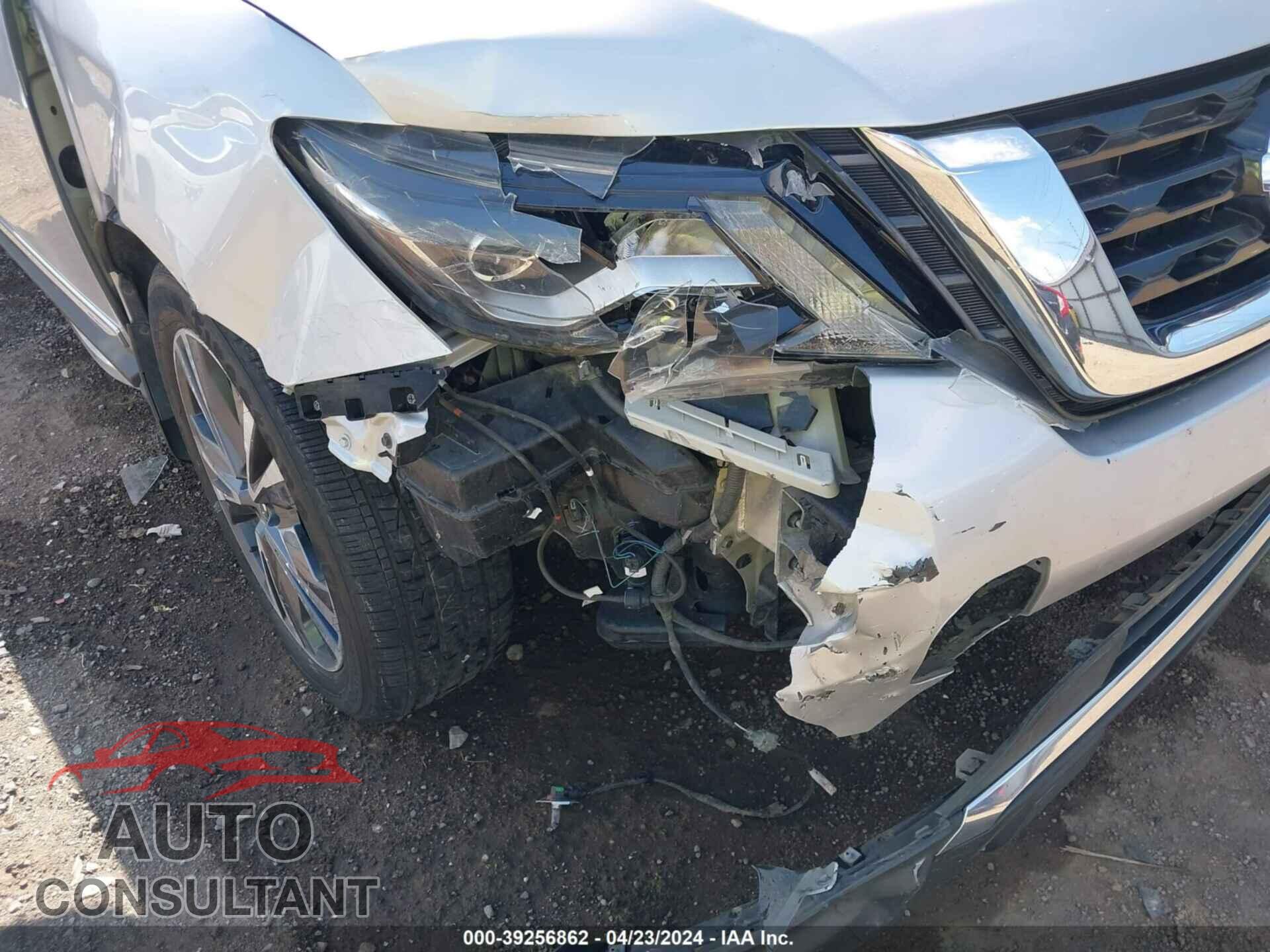 NISSAN PATHFINDER 2017 - 5N1DR2MN1HC901232