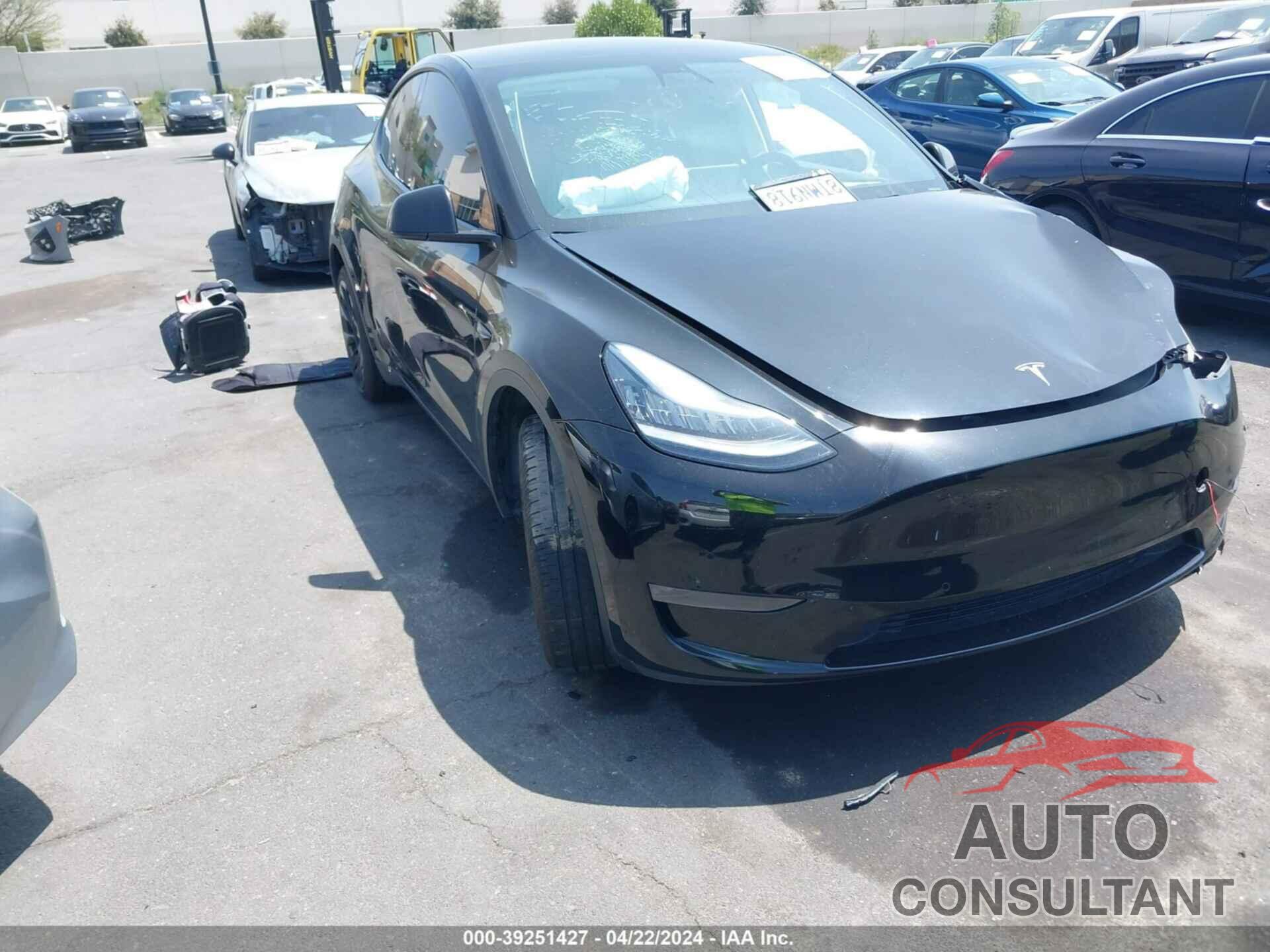 TESLA MODEL Y 2021 - 5YJYGDEEXMF076648