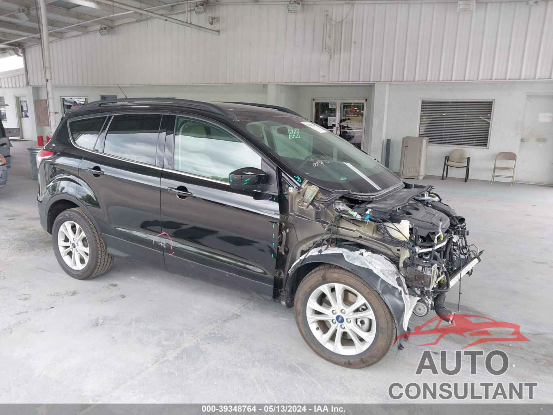 FORD ESCAPE 2017 - 1FMCU0G96HUC19146