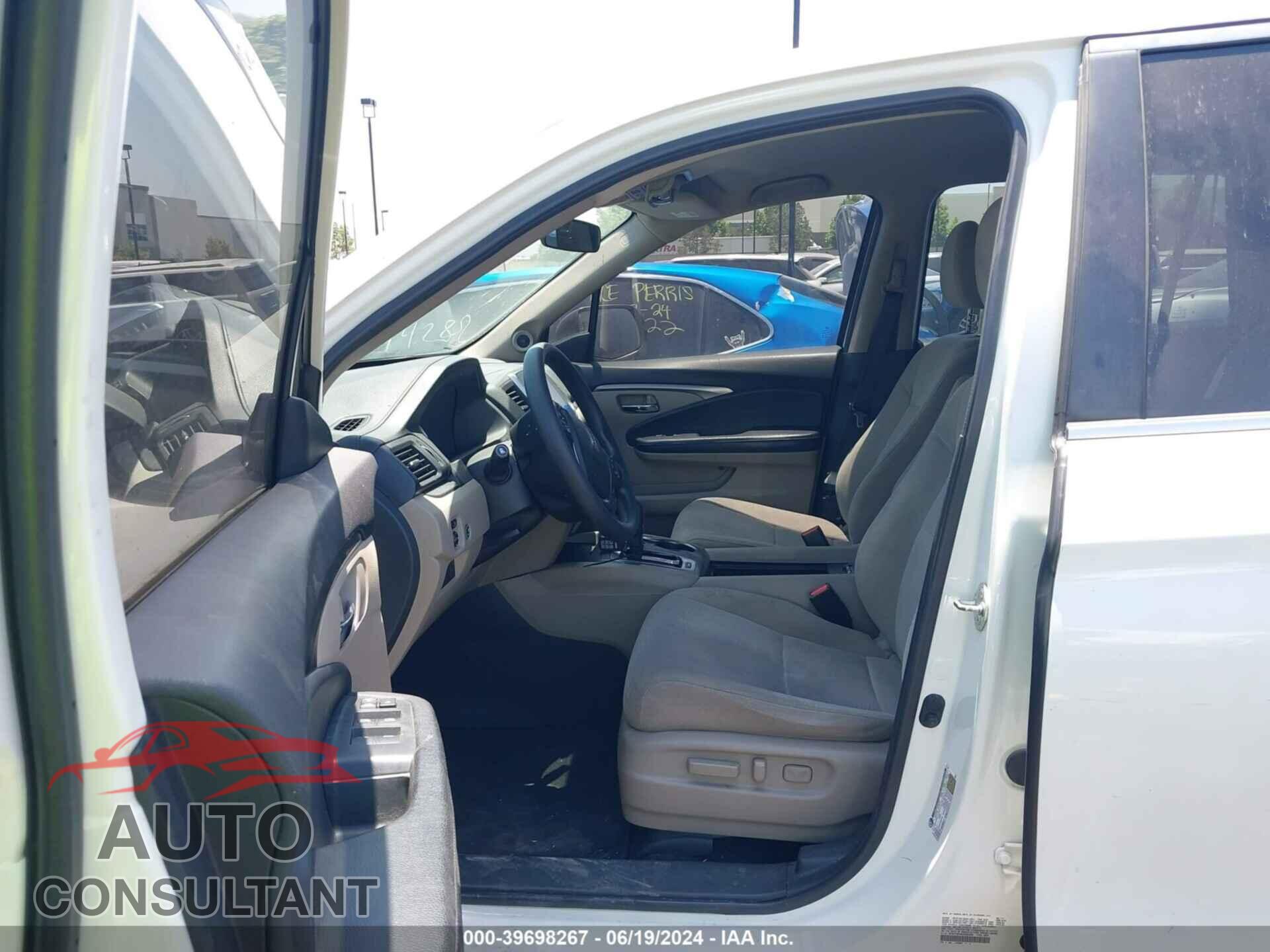 HONDA PILOT 2017 - 5FNYF5H39HB032309
