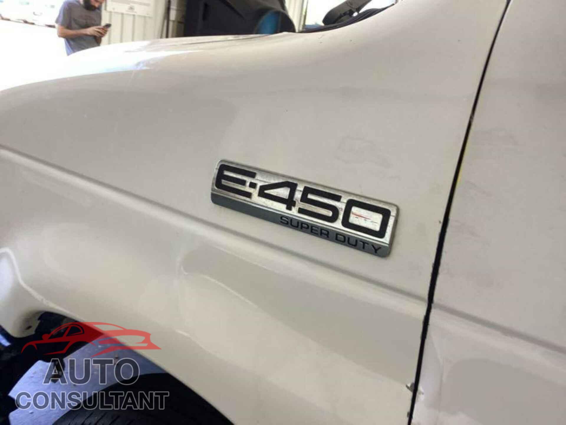 FORD ECONOLINE 2017 - 1FDXE4FS0HDC69034