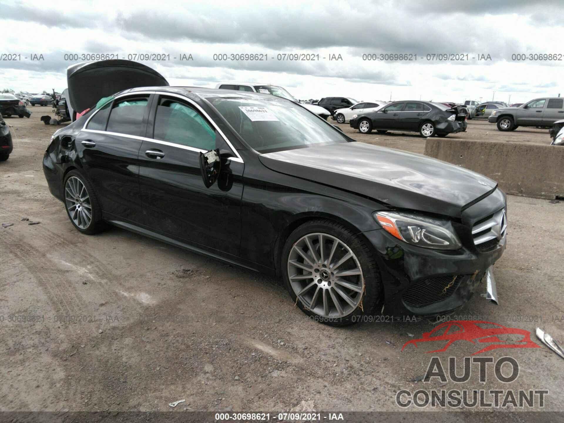MERCEDES-BENZ C-CLASS 2018 - 55SWF4JBXJU279054