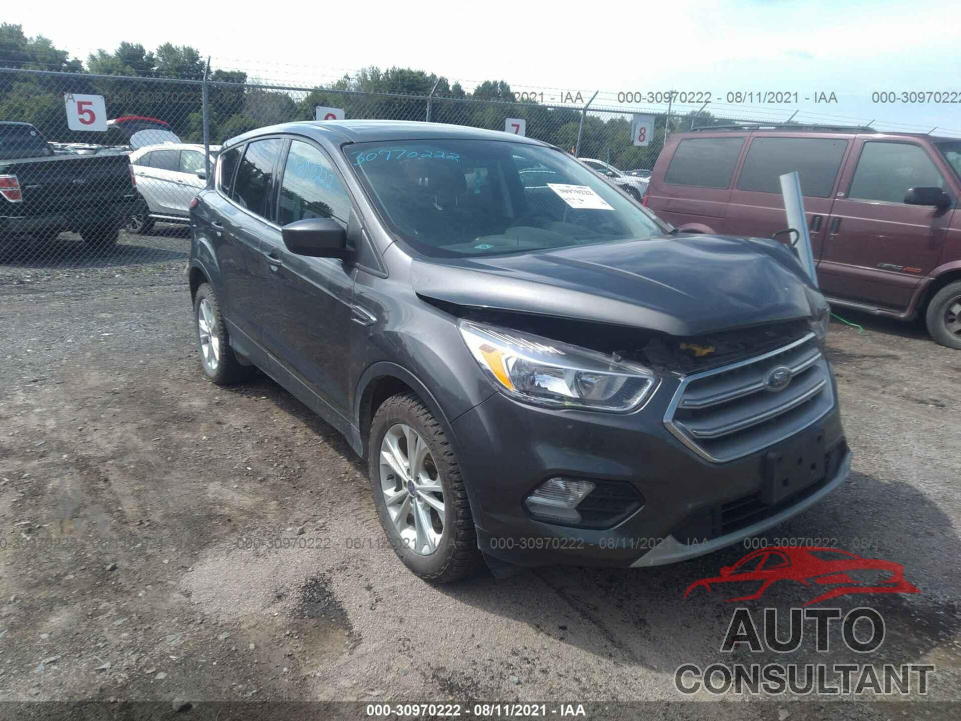 FORD ESCAPE 2017 - 1FMCU9GD9HUC37665