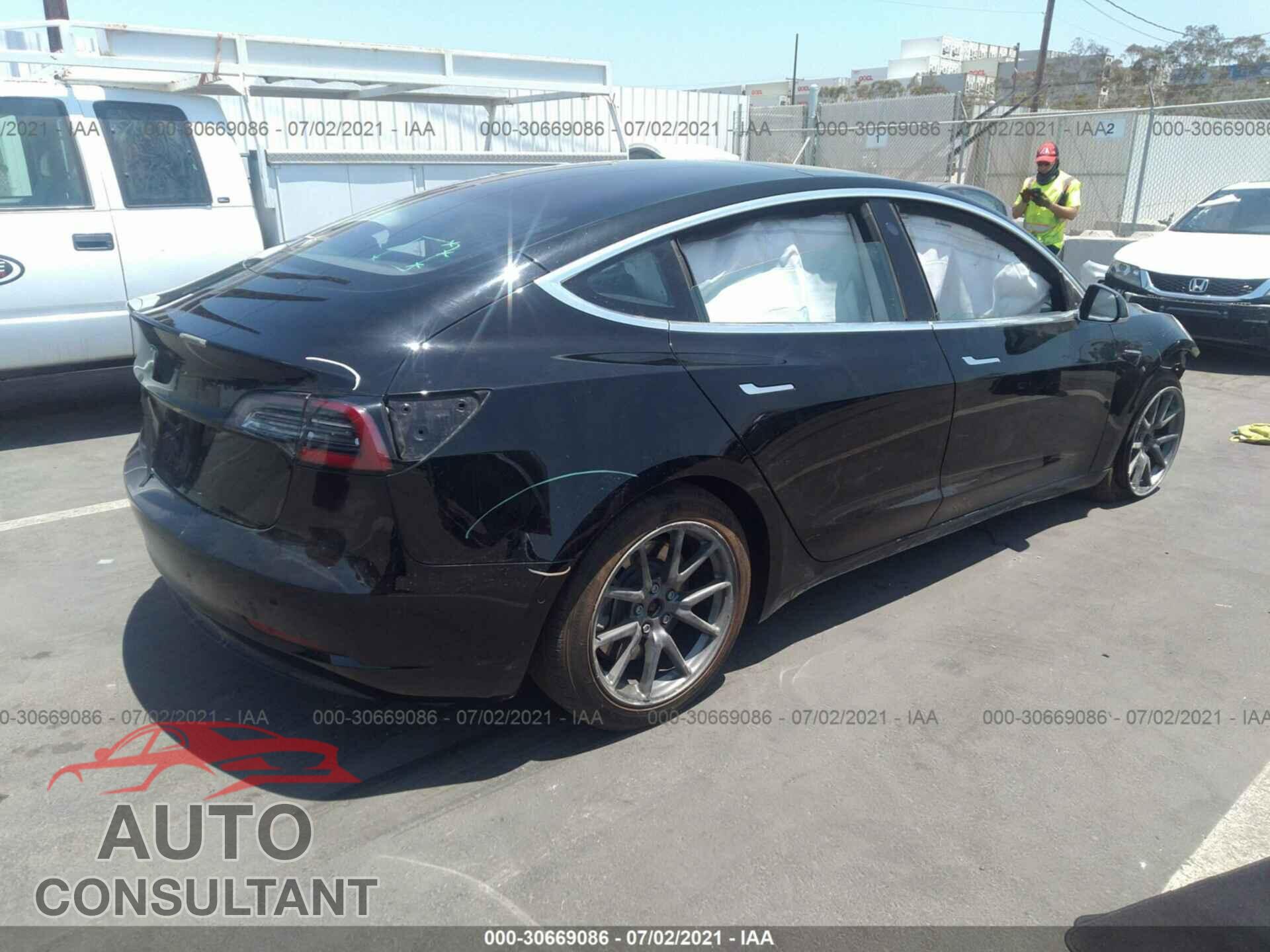 TESLA MODEL 3 2017 - 5YJ3E1EA6HF001186