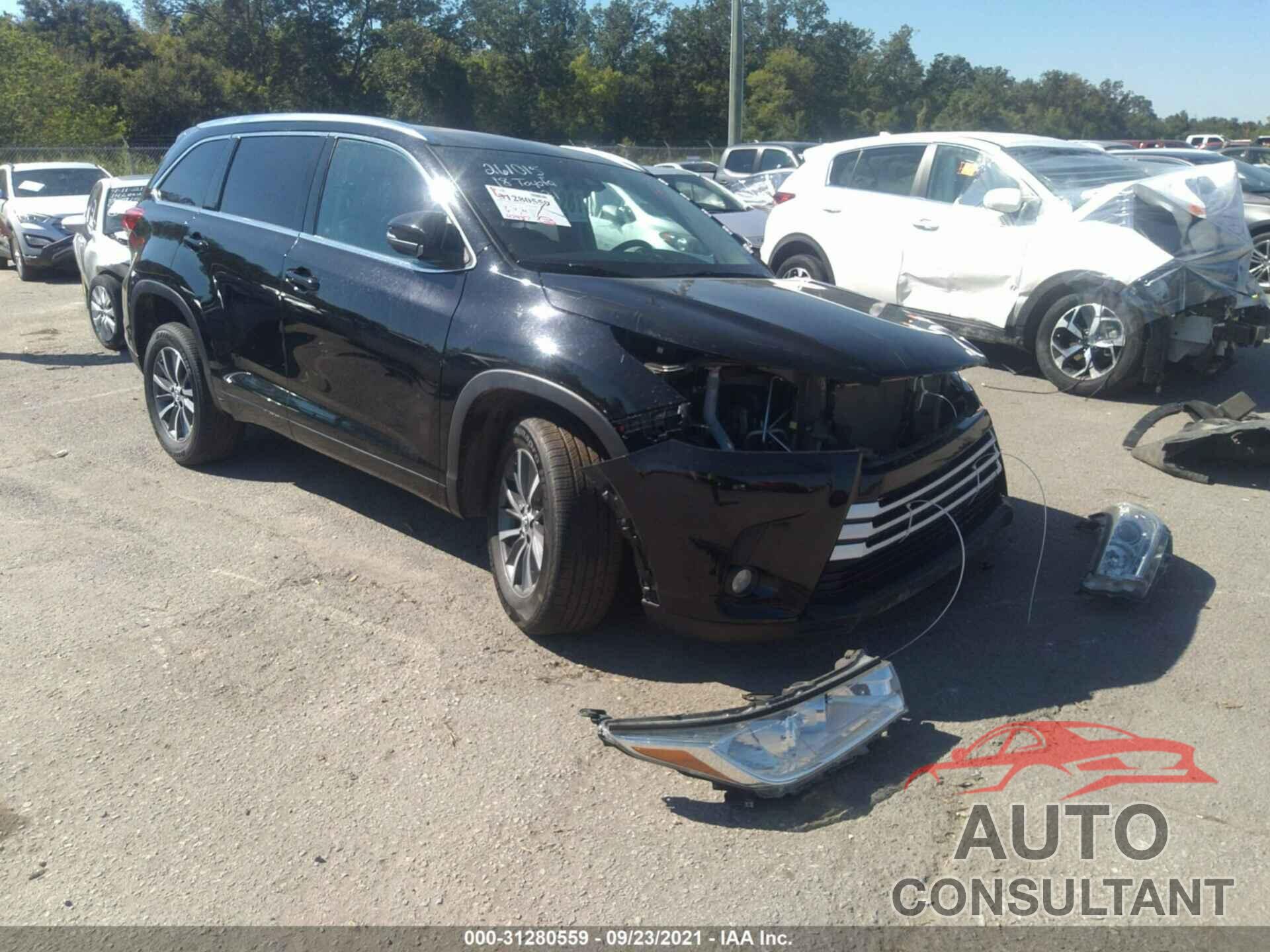 TOYOTA HIGHLANDER 2018 - 5TDKZRFH2JS261015