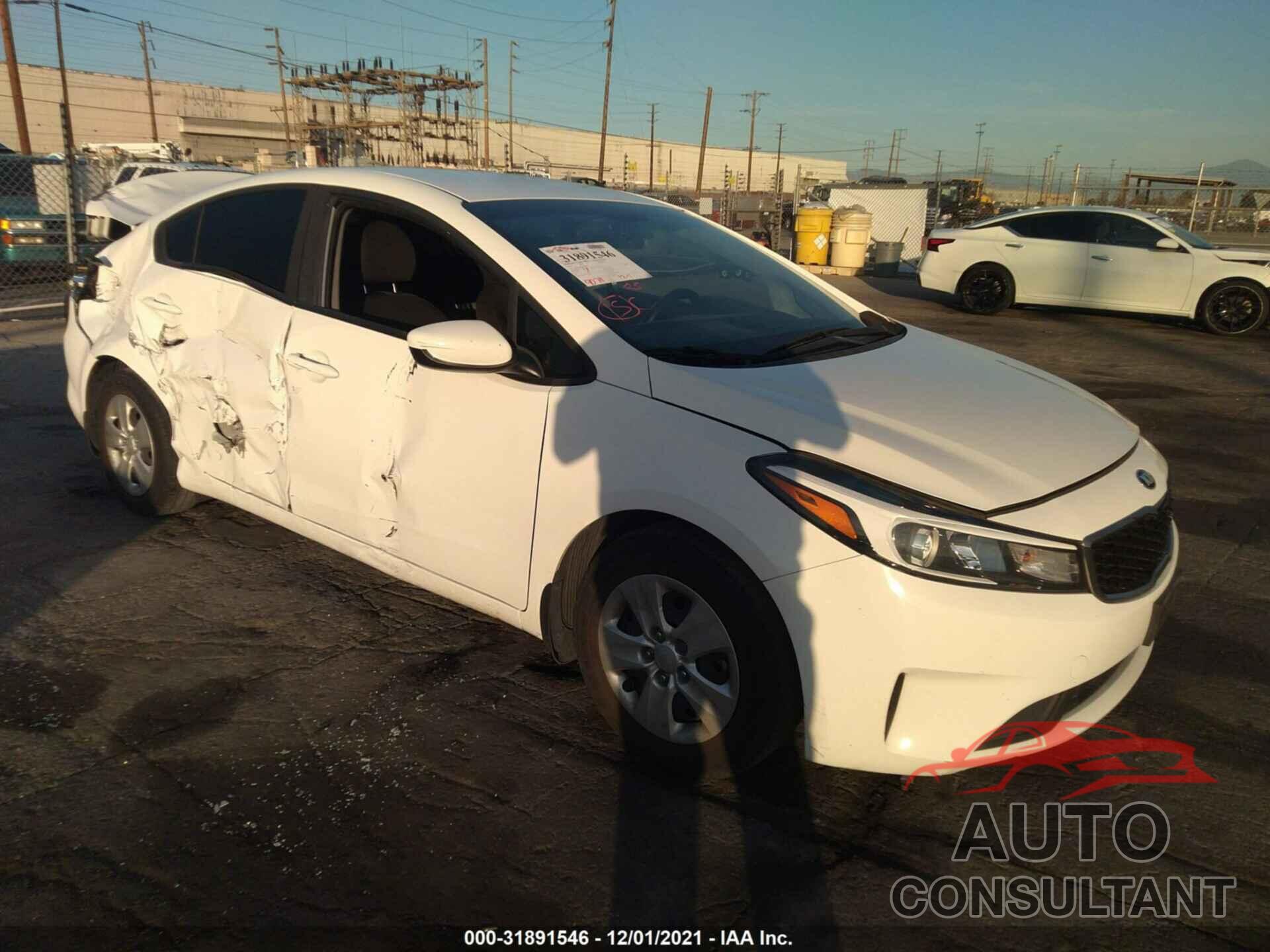 KIA FORTE 2018 - 3KPFK4A74JE206339