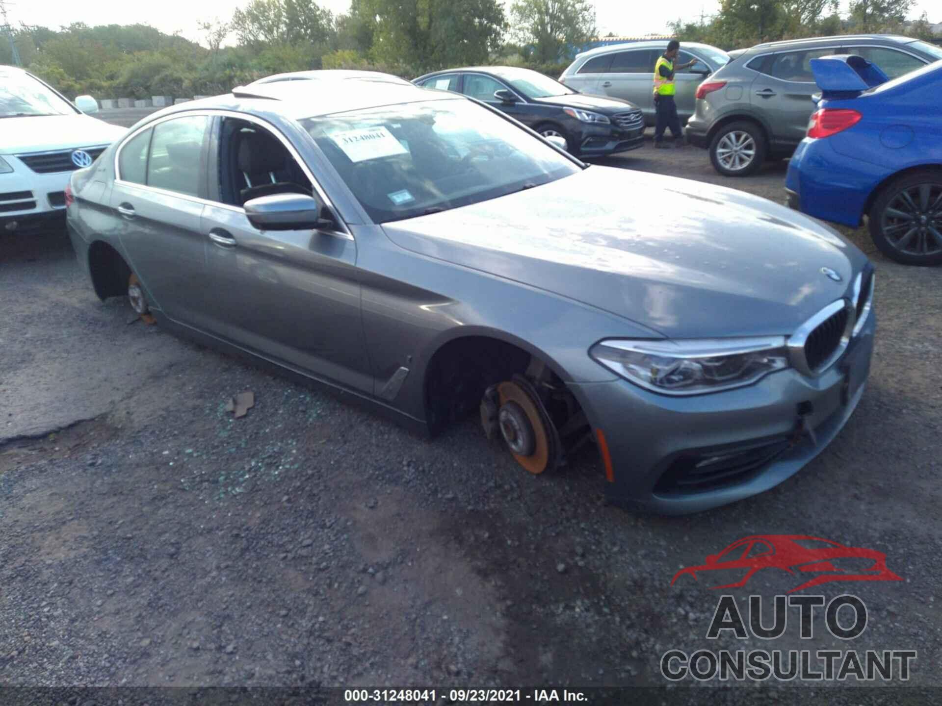 BMW 5 SERIES 2018 - WBAJB1C57JB085403