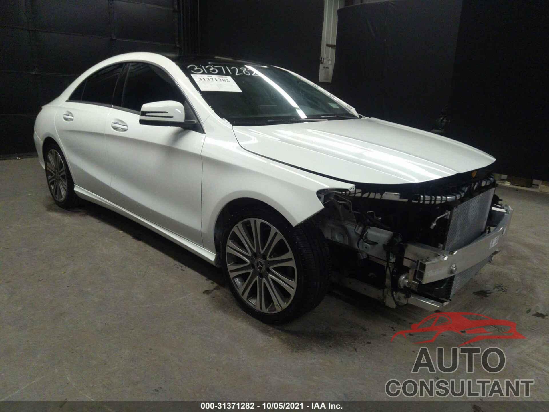 MERCEDES-BENZ CLA 2019 - WDDSJ4GB5KN723925