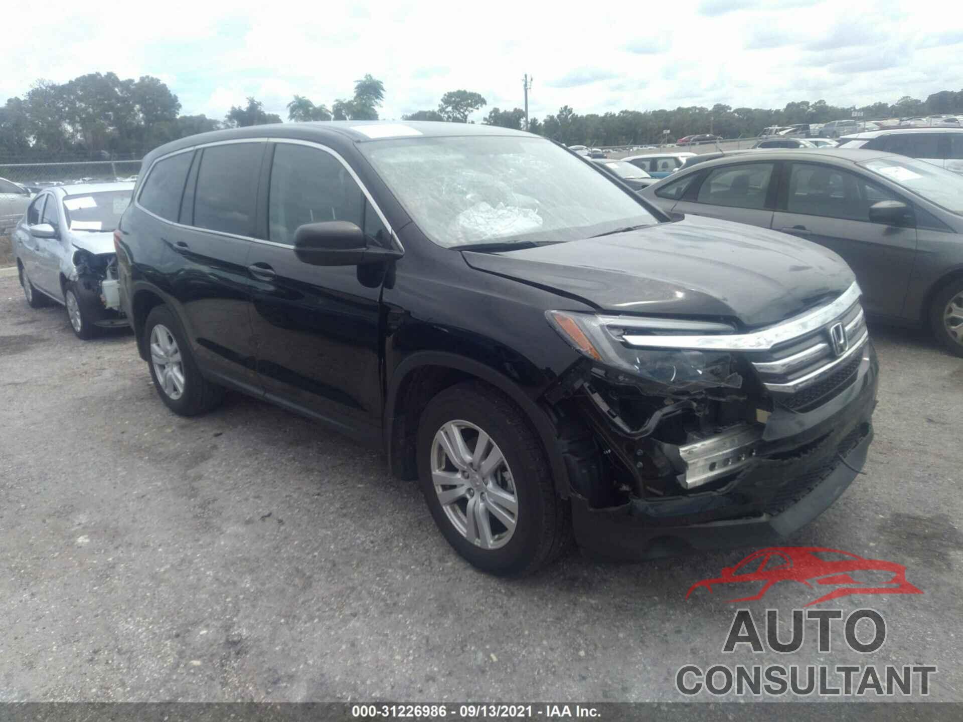 HONDA PILOT 2017 - 5FNYF5H17HB043243