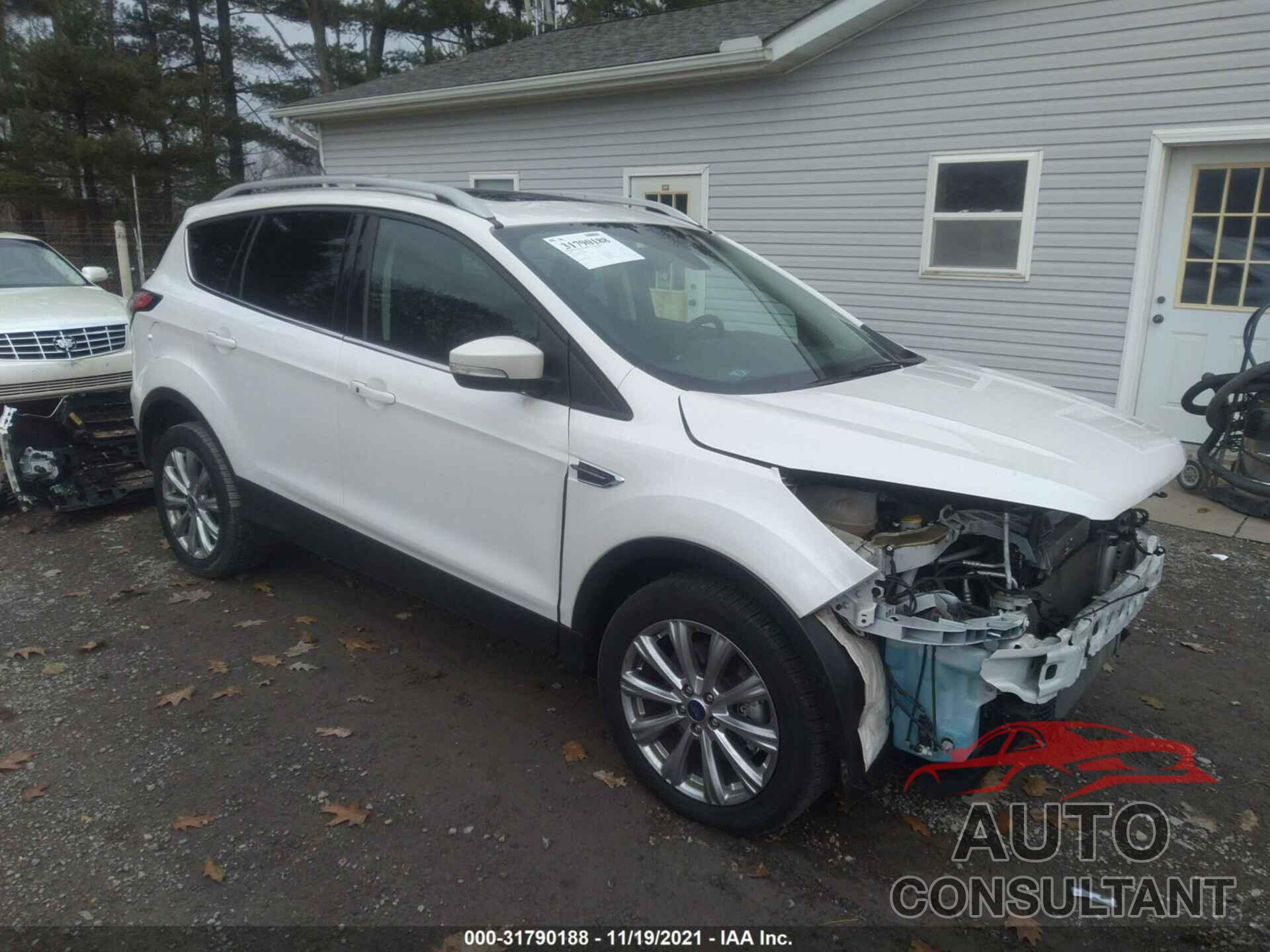 FORD ESCAPE 2018 - 1FMCU0J92JUA08086