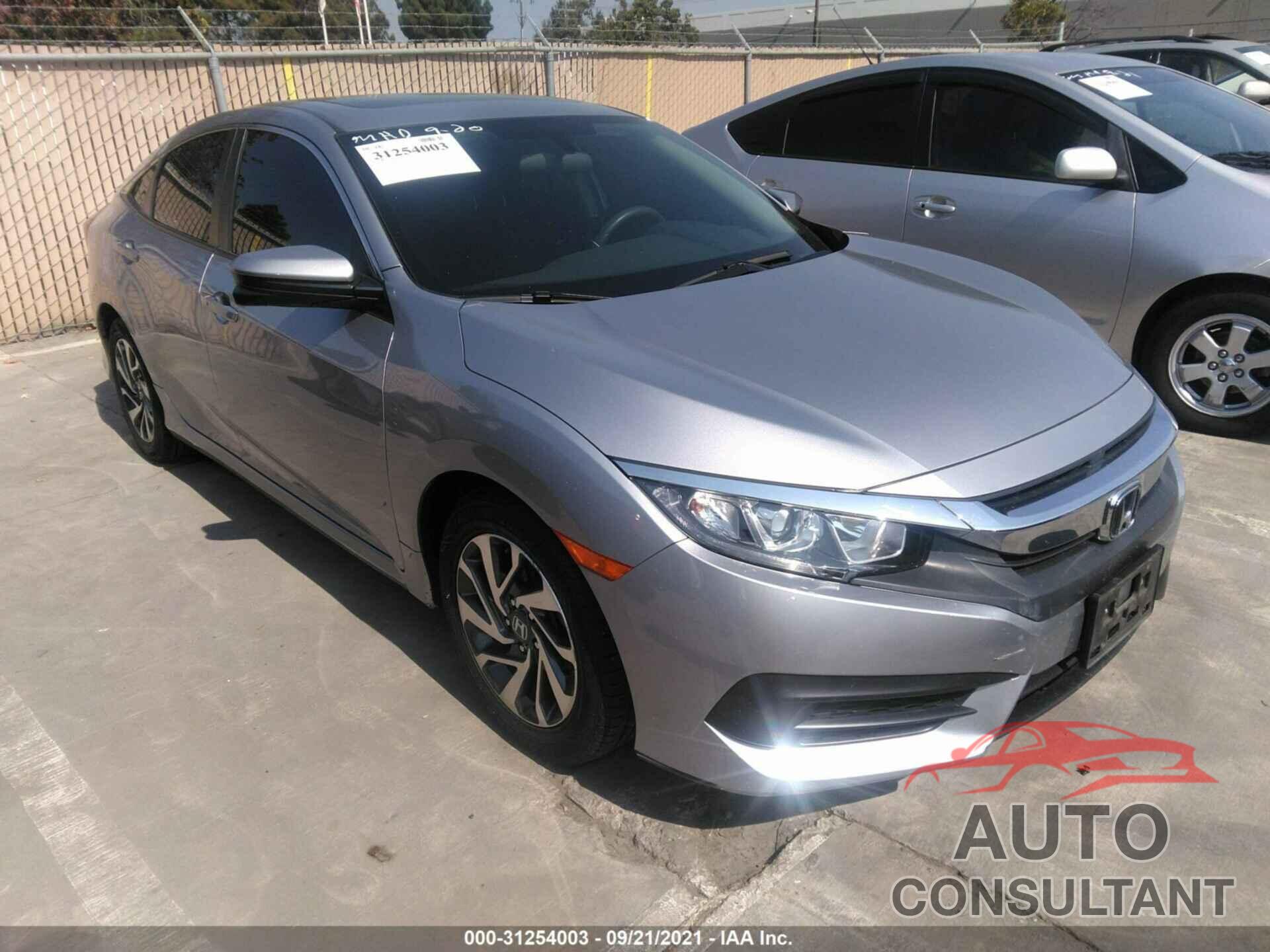 HONDA CIVIC SEDAN 2018 - 2HGFC2F71JH573215