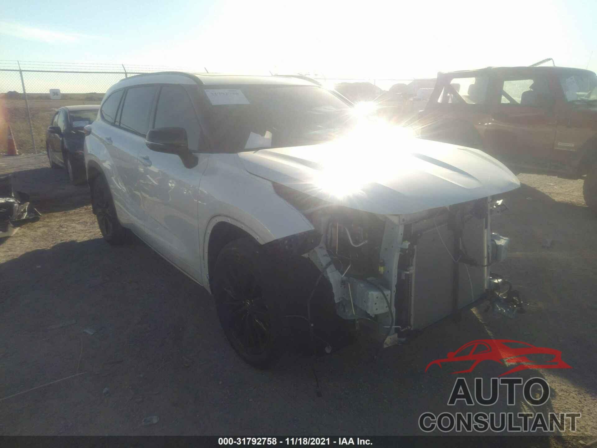 TOYOTA HIGHLANDER 2021 - 5TDLZRAH2MS071697