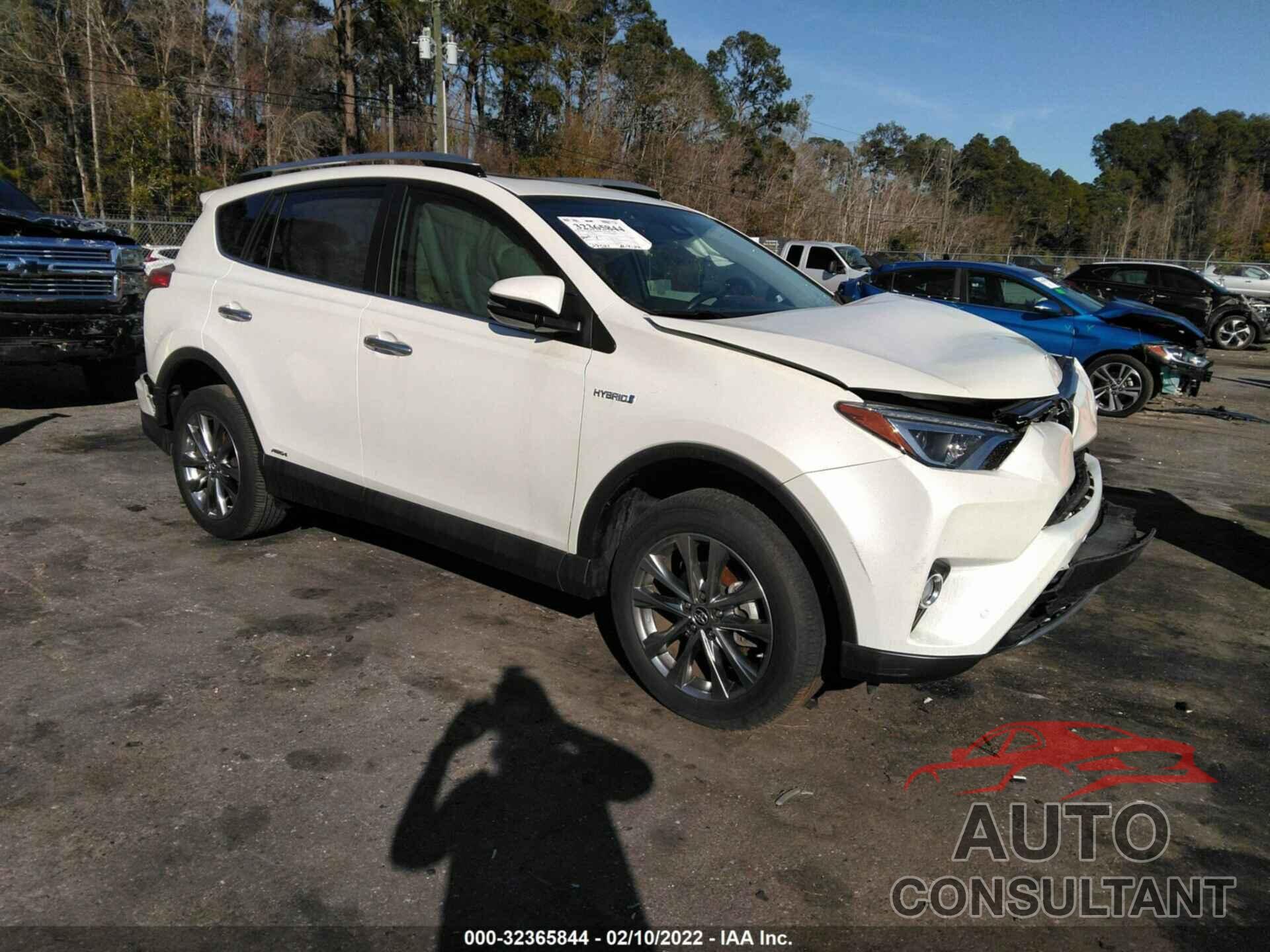 TOYOTA RAV4 HYBRID 2017 - JTMDJREV4HD138183