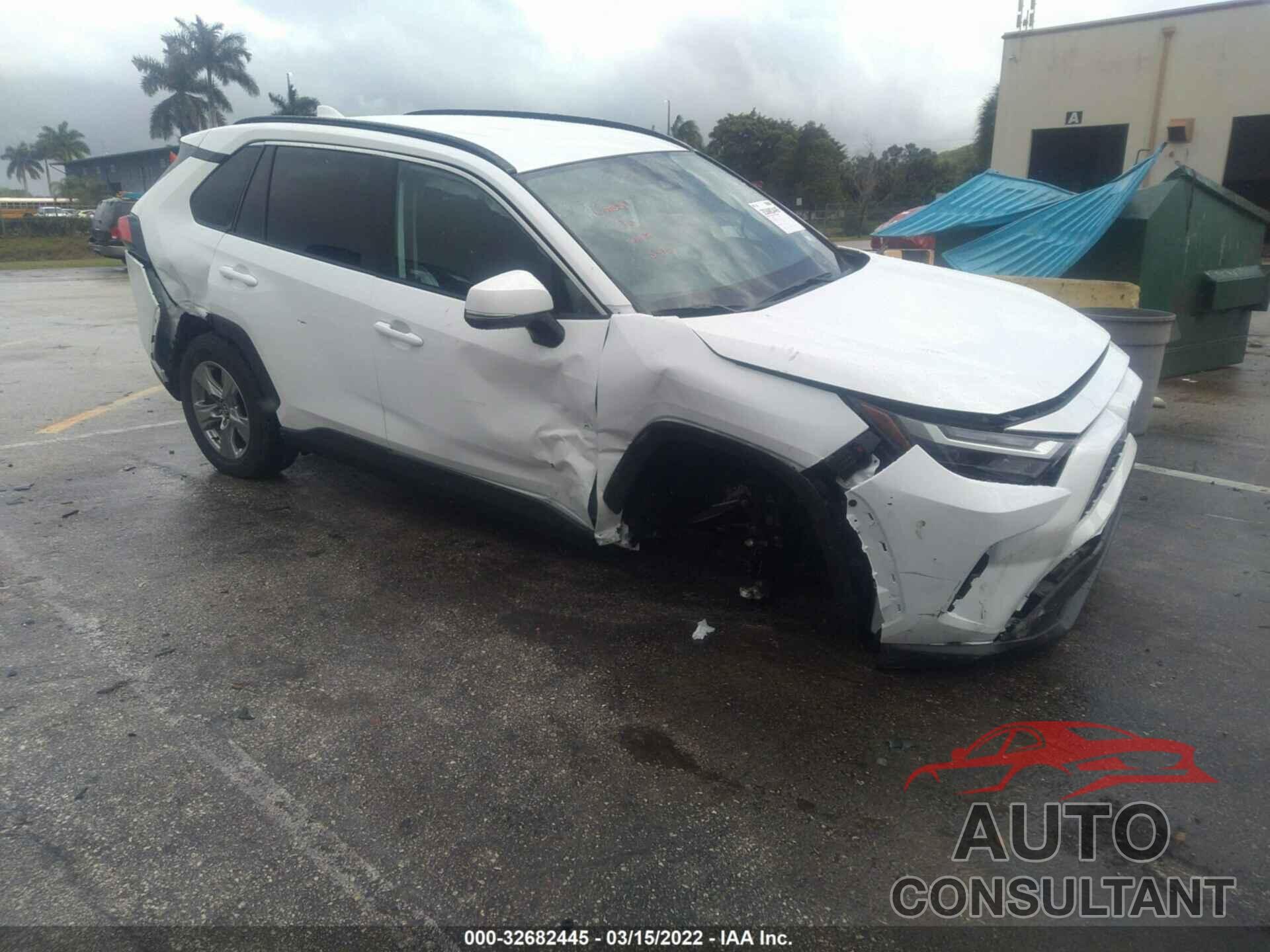 TOYOTA RAV4 2022 - 2T3W1RFV2NW190143