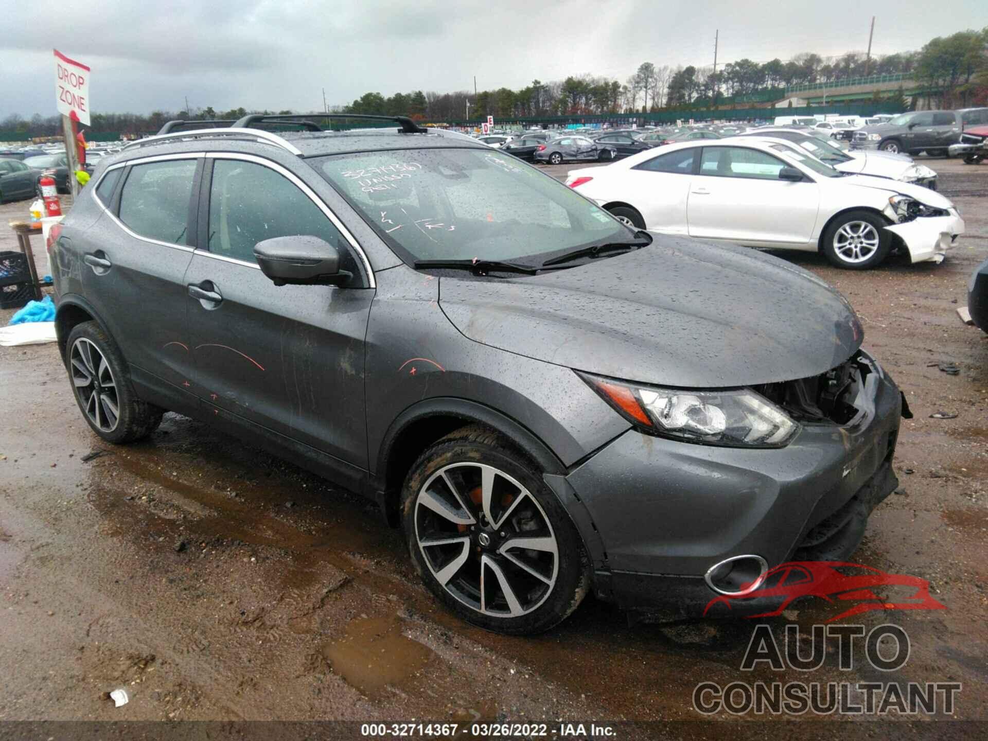 NISSAN ROGUE SPORT 2017 - JN1BJ1CR1HW137756