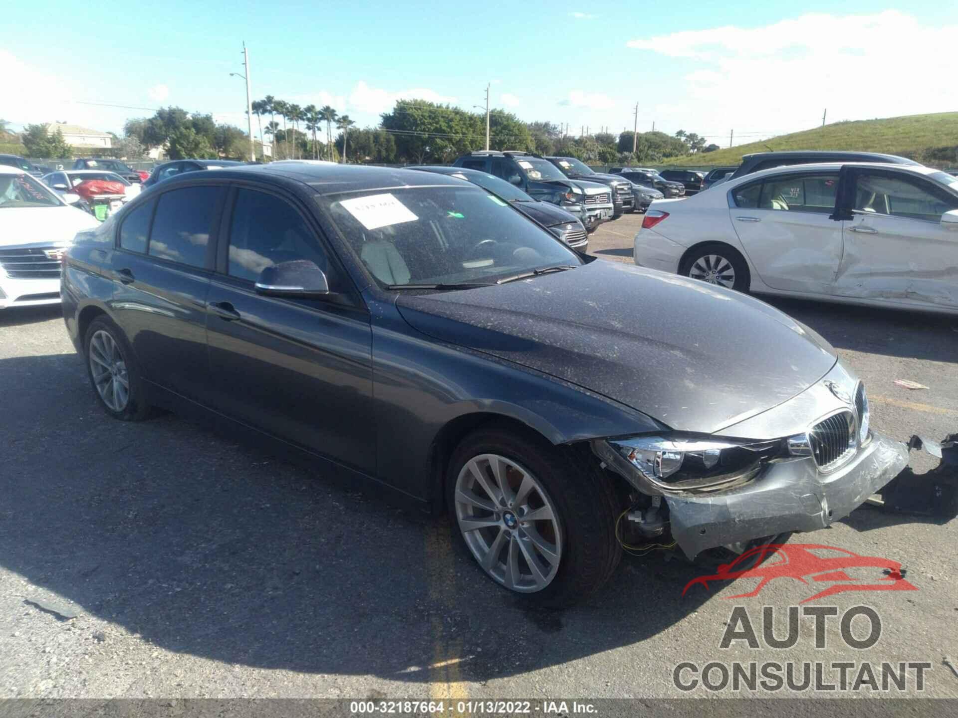 BMW 3 SERIES 2017 - WBA8E1G59HNU12733