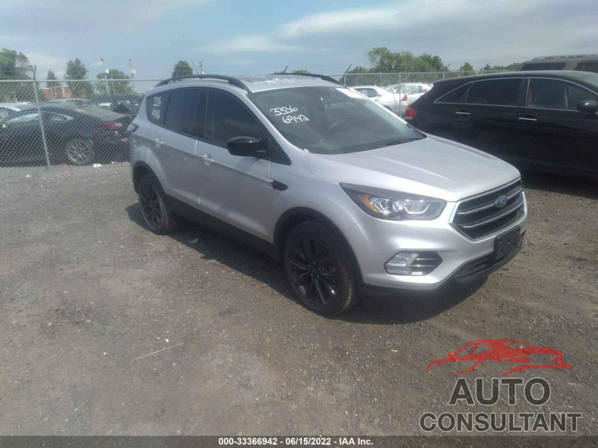 FORD ESCAPE 2018 - 1FMCU9GD1JUC43806