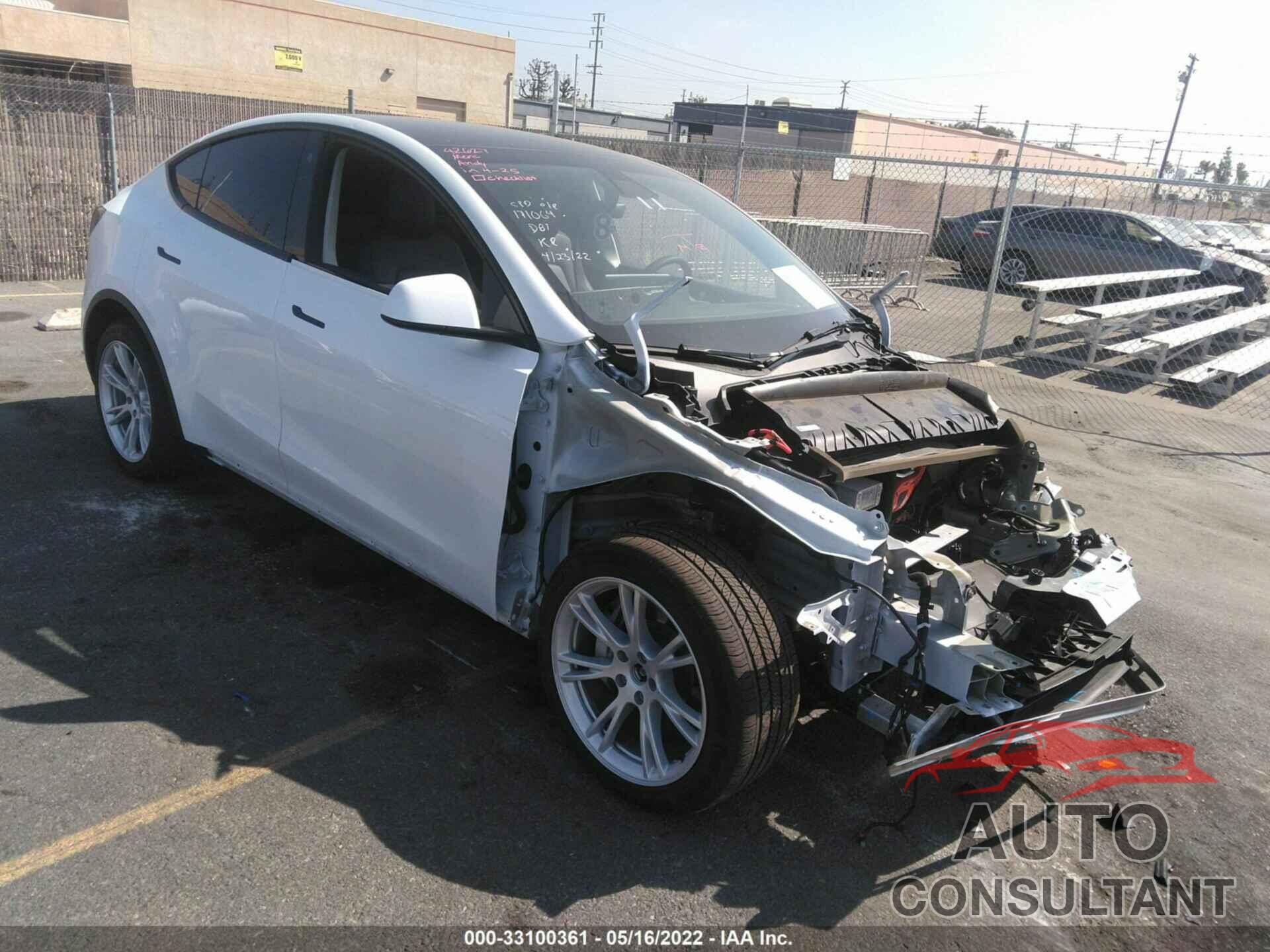 TESLA MODEL Y 2021 - 5YJYGDEE2MF285740