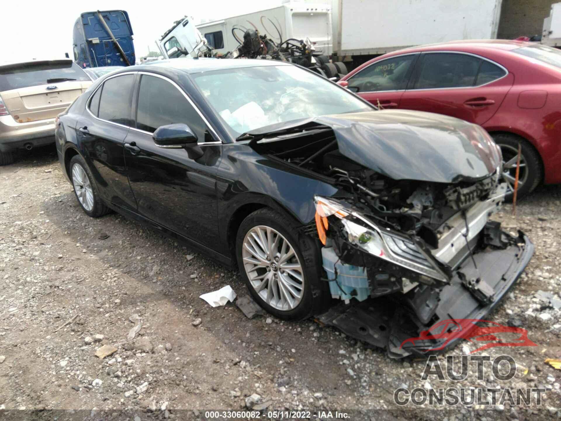 TOYOTA CAMRY 2019 - 4T1B11HK2KU686051