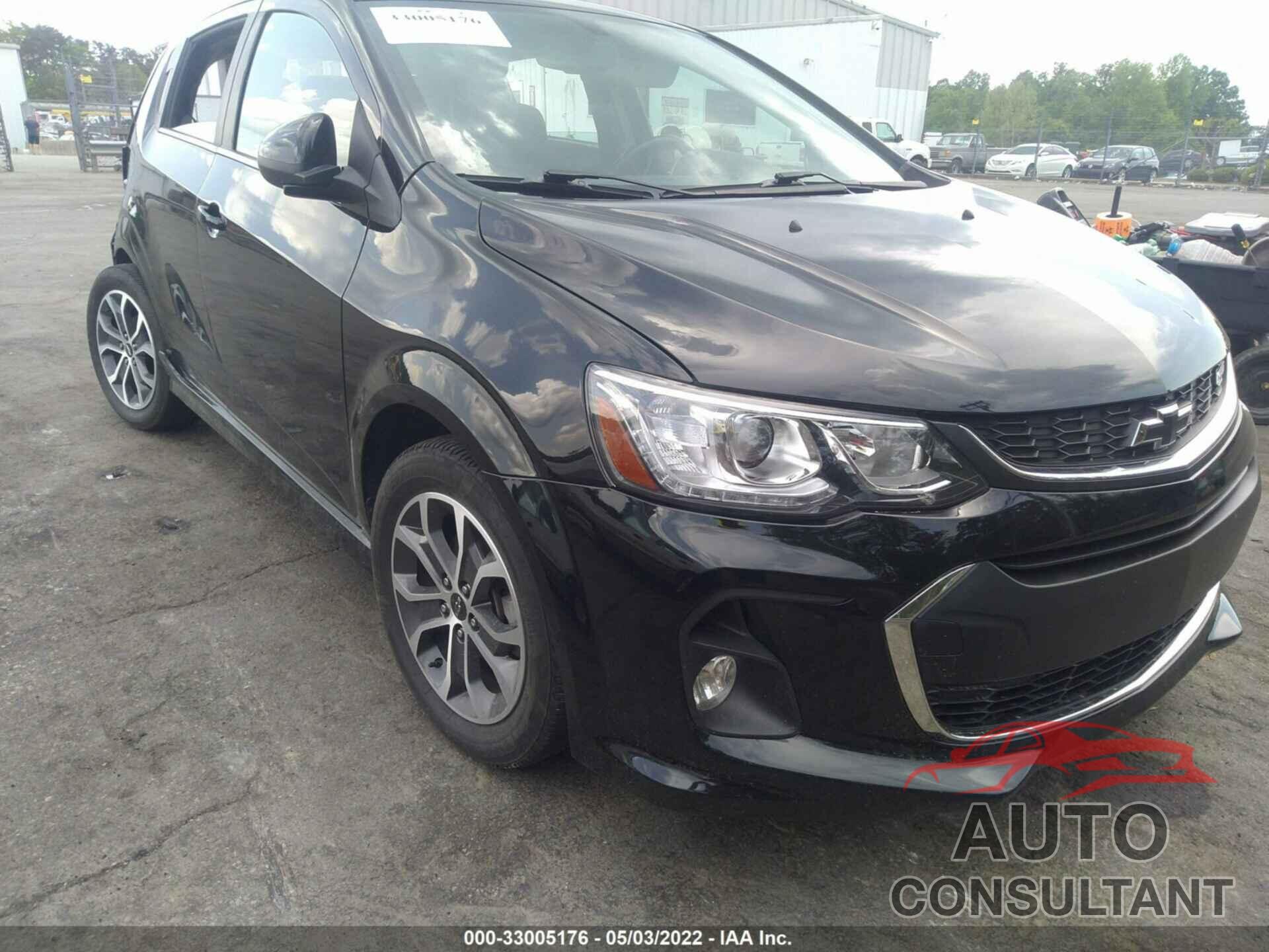 CHEVROLET SONIC 2018 - 1G1JD6SH5J4107854