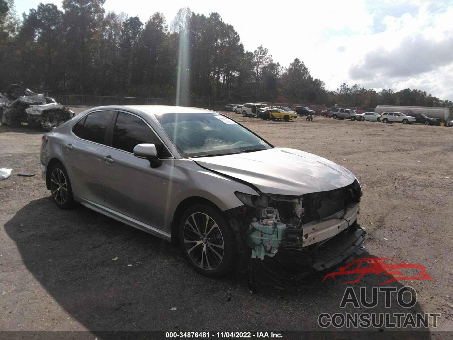 TOYOTA CAMRY 2018 - 4T1B11HKXJU615677