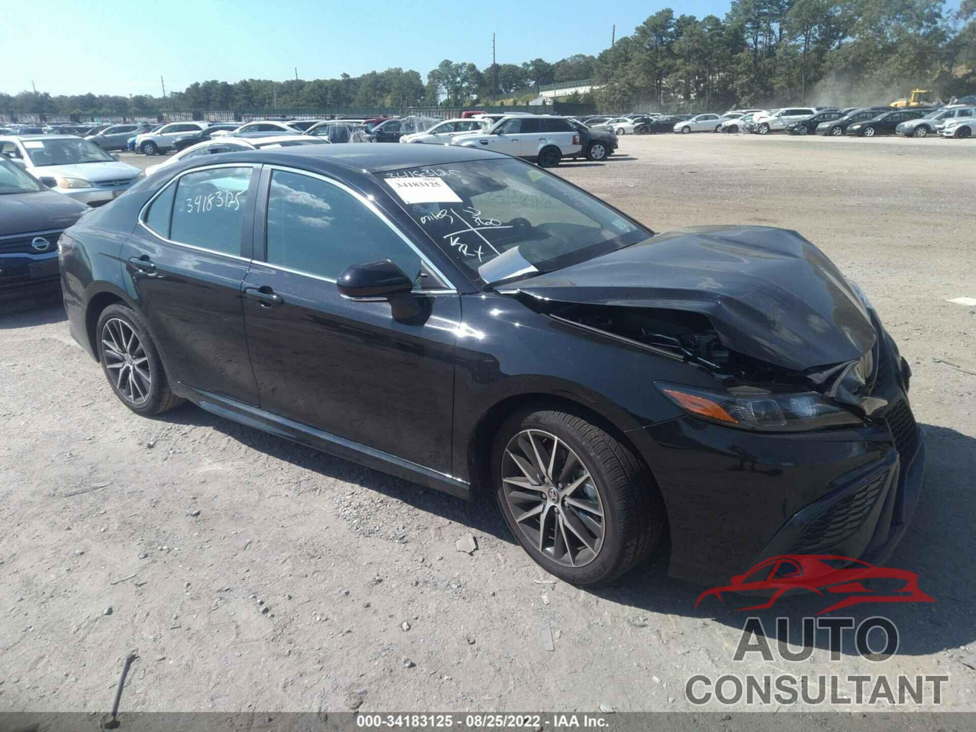 TOYOTA CAMRY 2022 - 4T1G11AK0NU684755