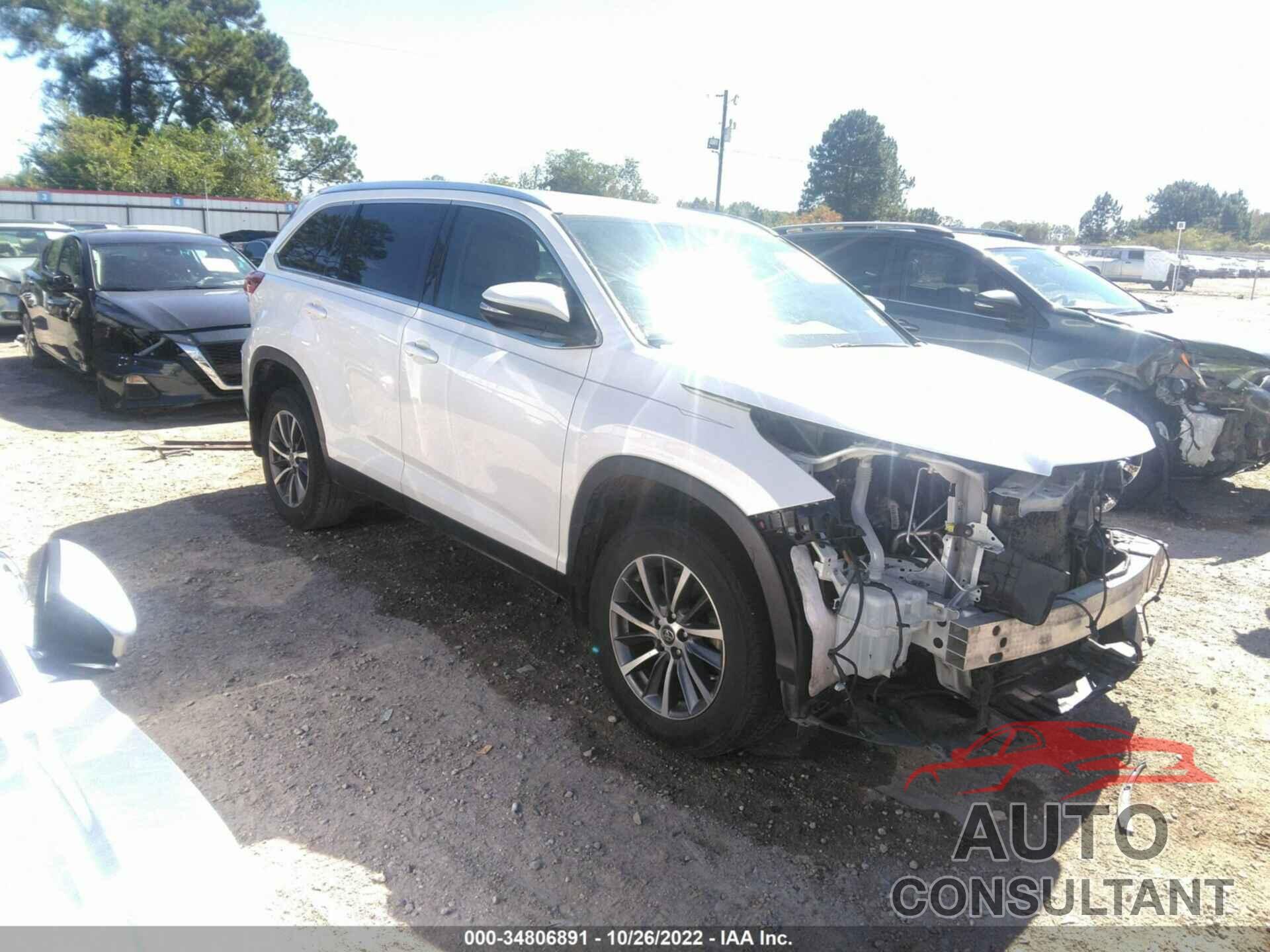 TOYOTA HIGHLANDER 2019 - 5TDKZRFH2KS328021