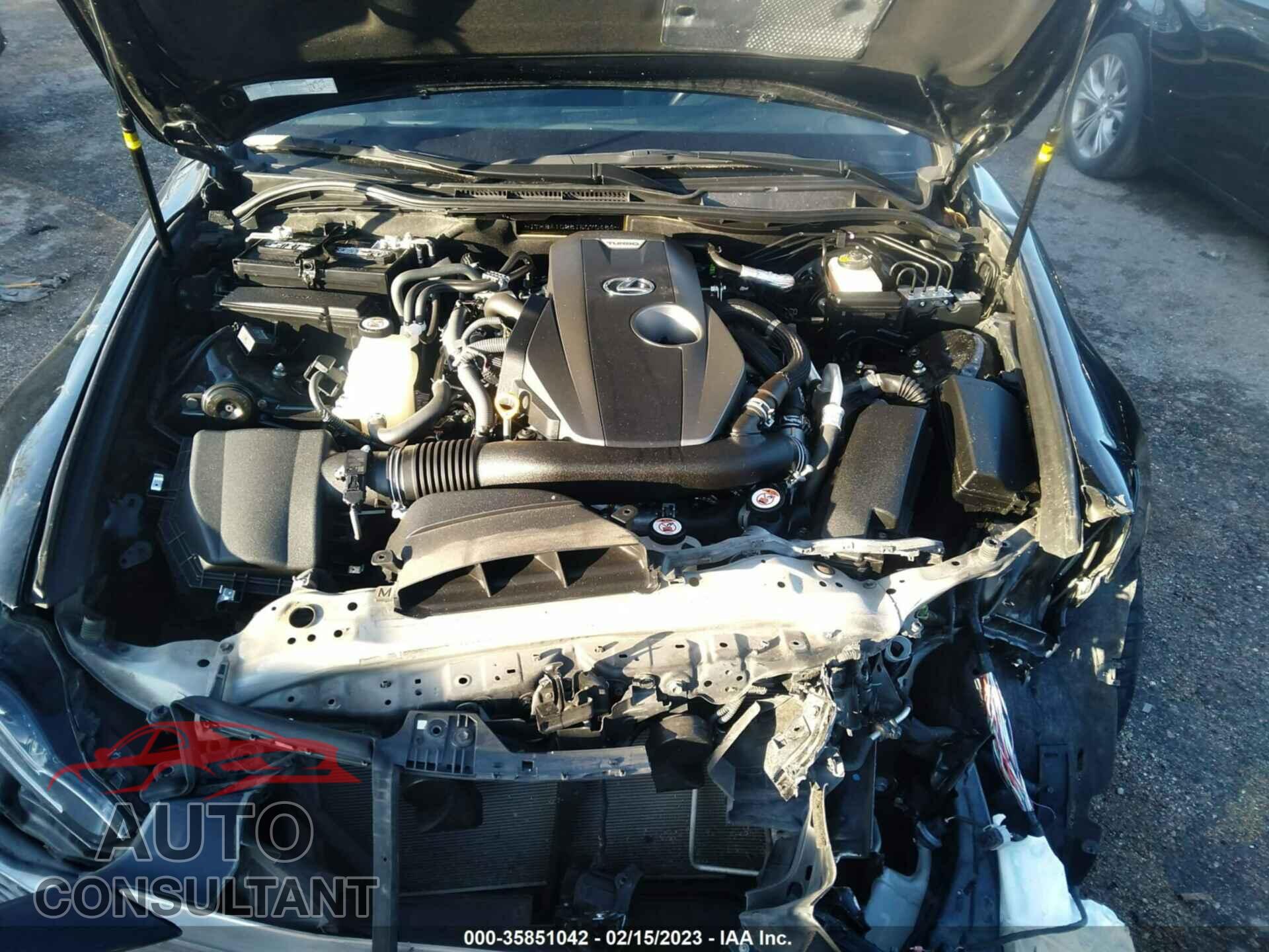 LEXUS IS 2018 - JTHBA1D28J5070484