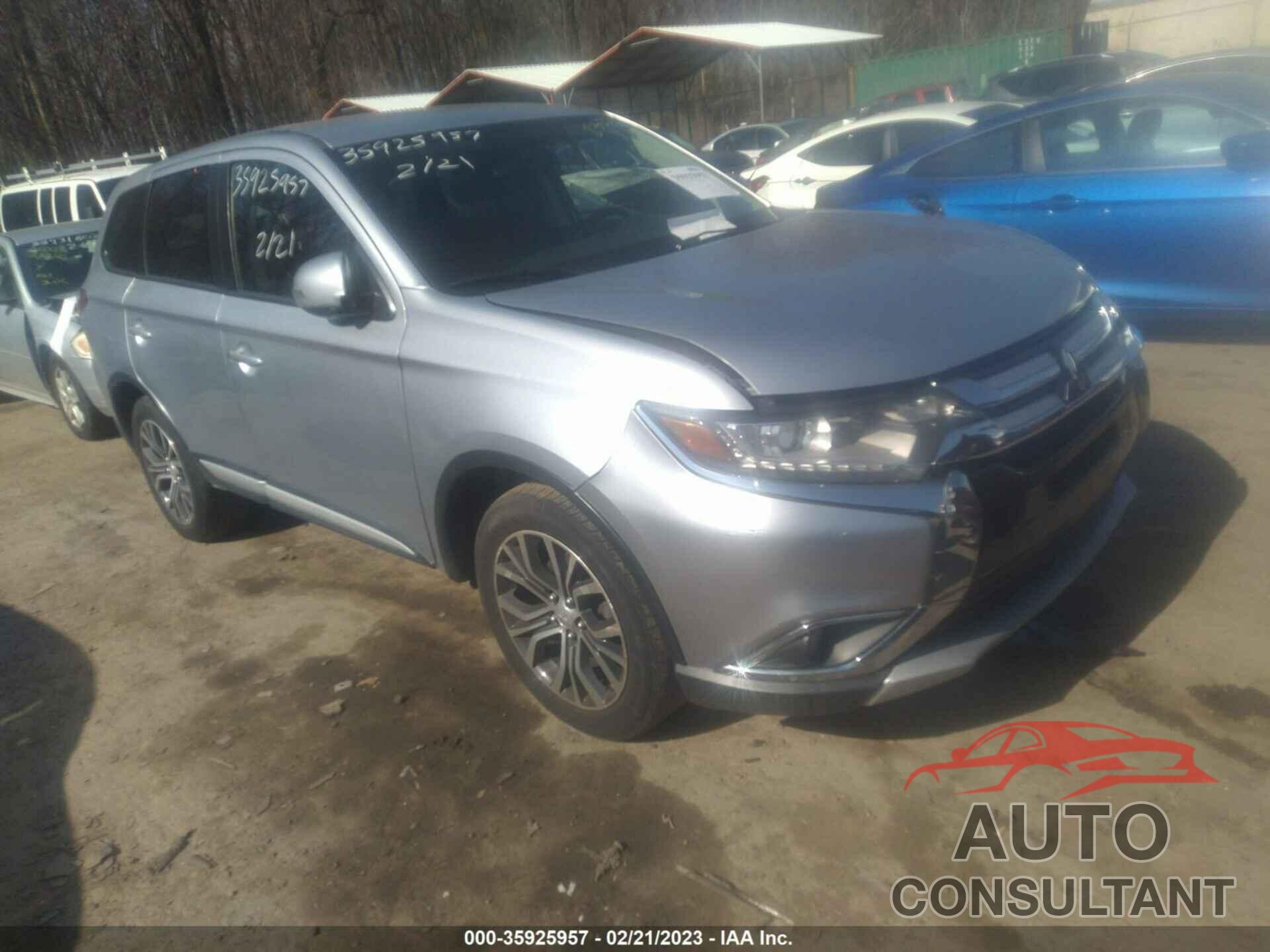 MITSUBISHI OUTLANDER 2016 - JA4AD3A39GZ011629