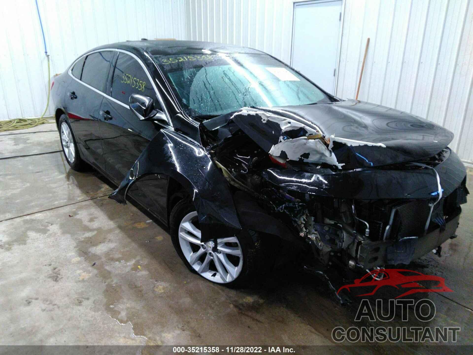 CHEVROLET MALIBU 2017 - 1G1ZE5ST1HF136359