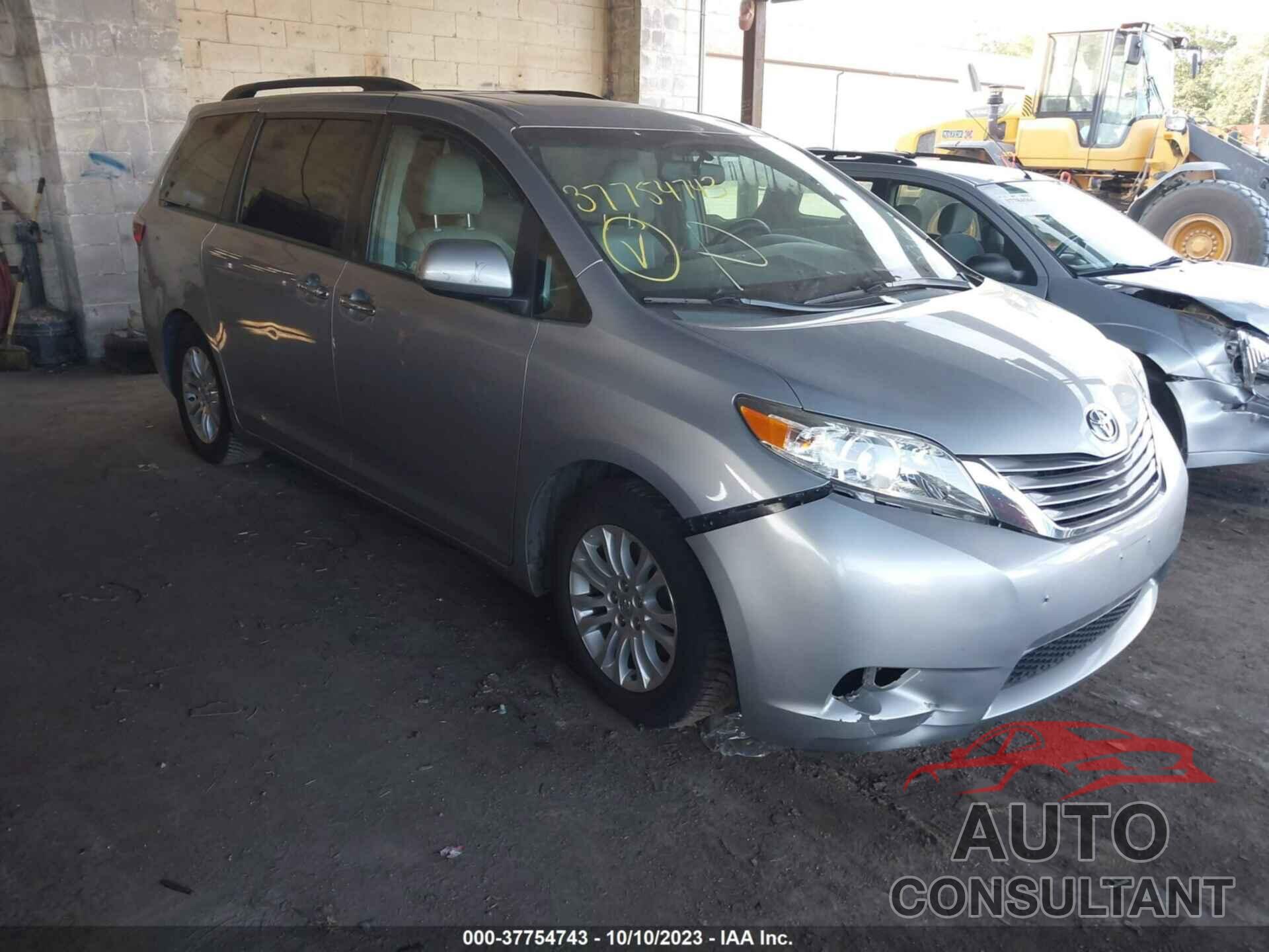 TOYOTA SIENNA 2016 - 5TDYK3DC1GS696135