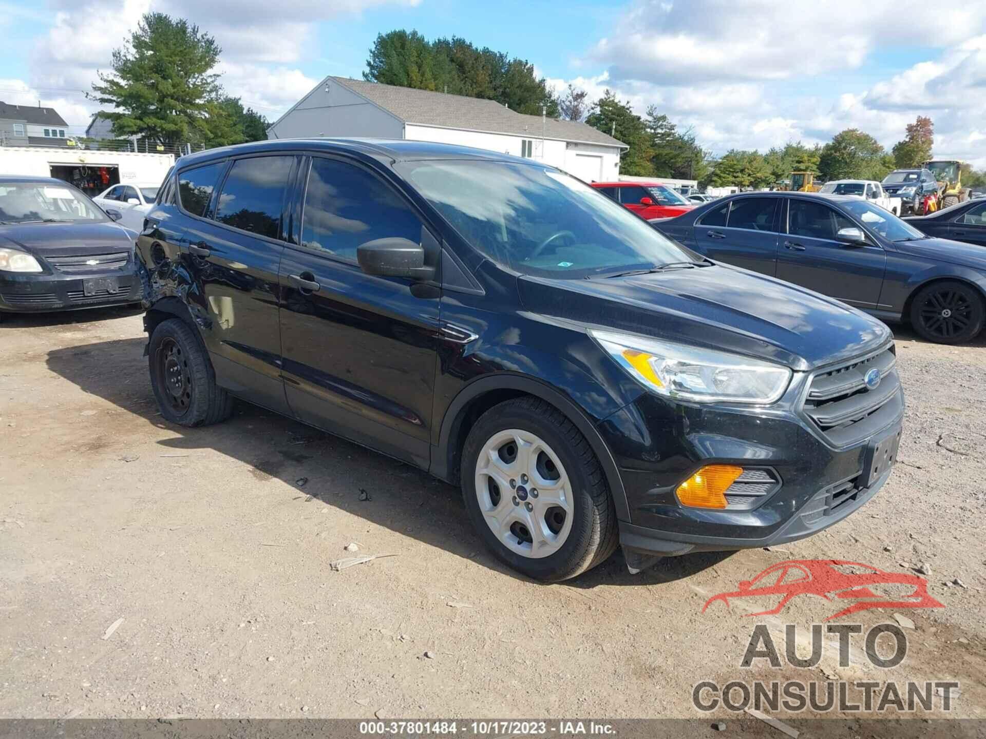 FORD ESCAPE 2017 - 1FMCU0F71HUA44871
