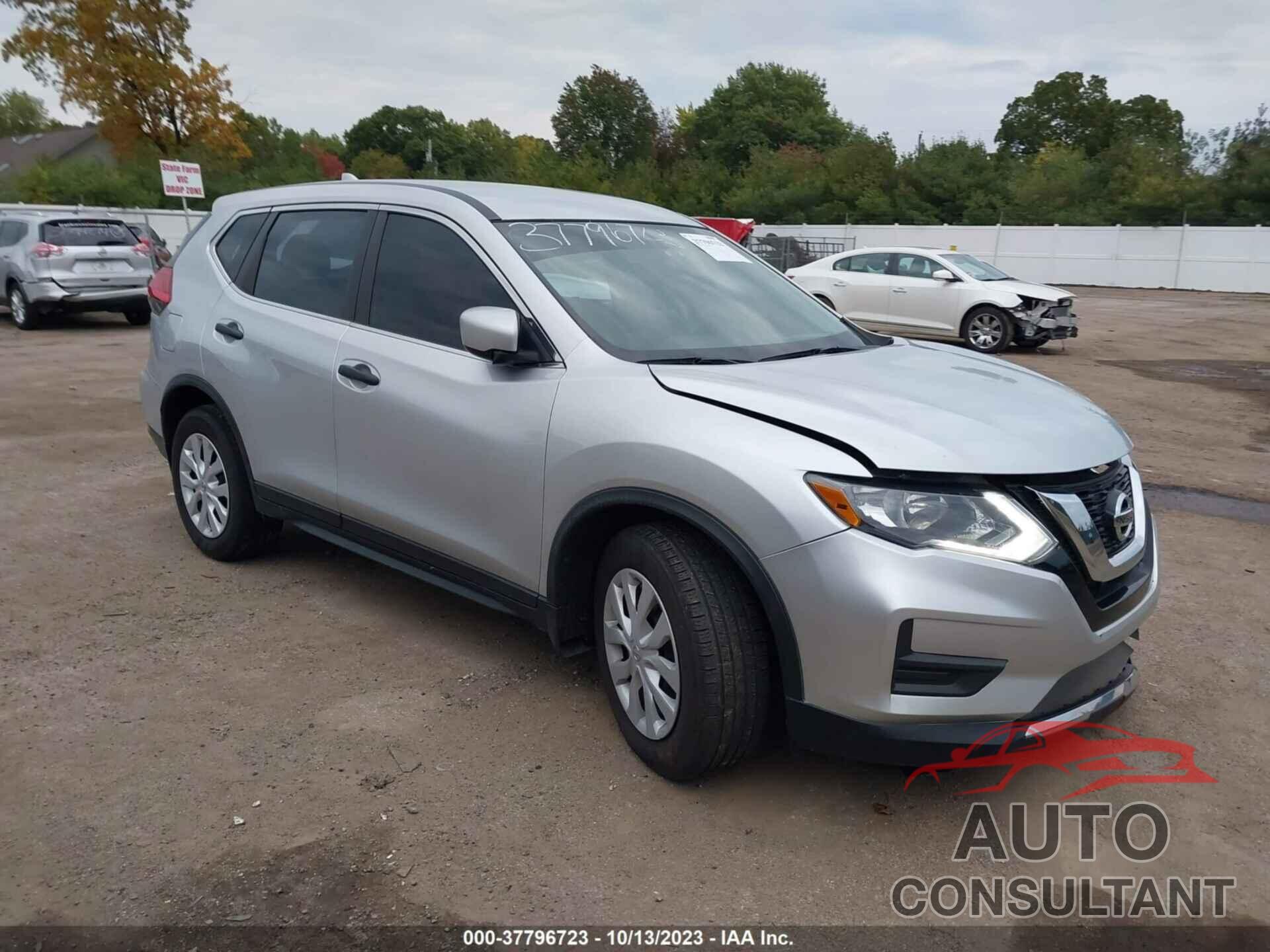 NISSAN ROGUE 2017 - KNMAT2MV8HP515974