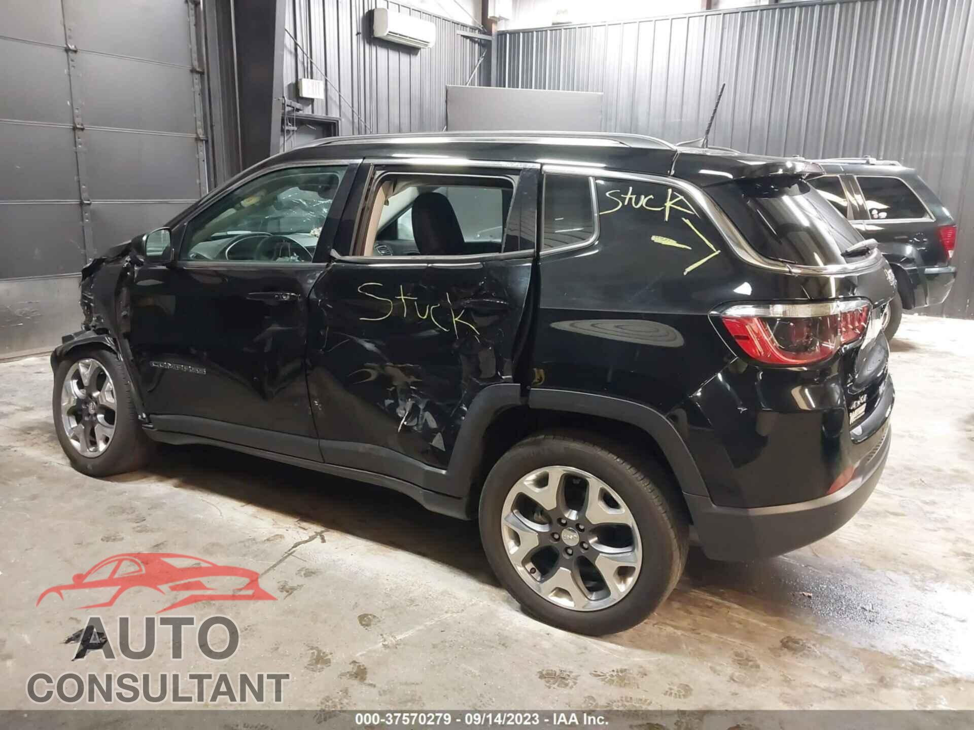 JEEP COMPASS 2021 - 3C4NJDCB7MT554779