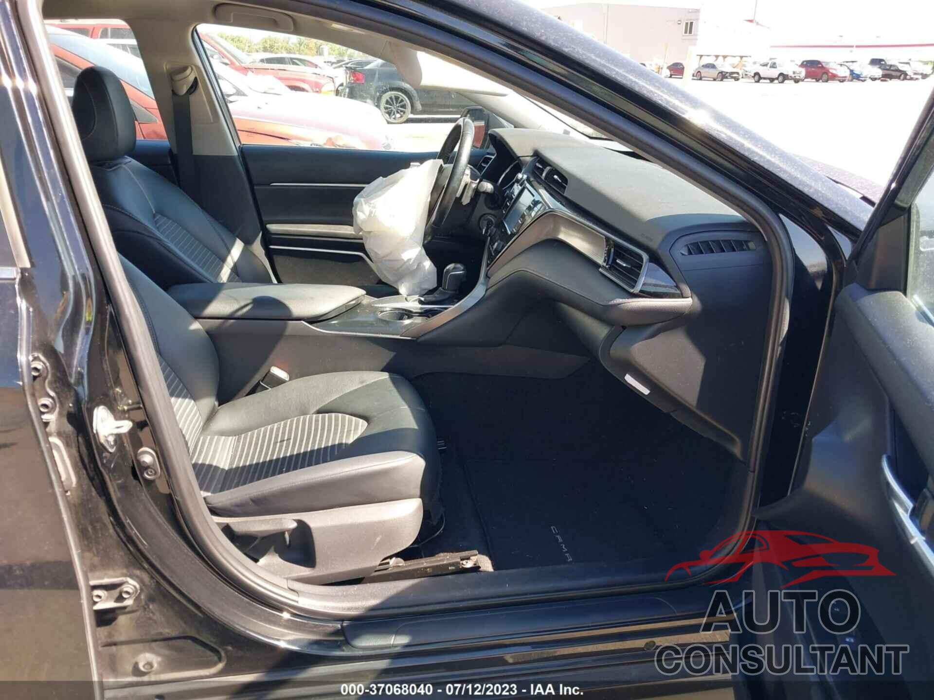 TOYOTA CAMRY 2020 - 4T1G11AK3LU329978