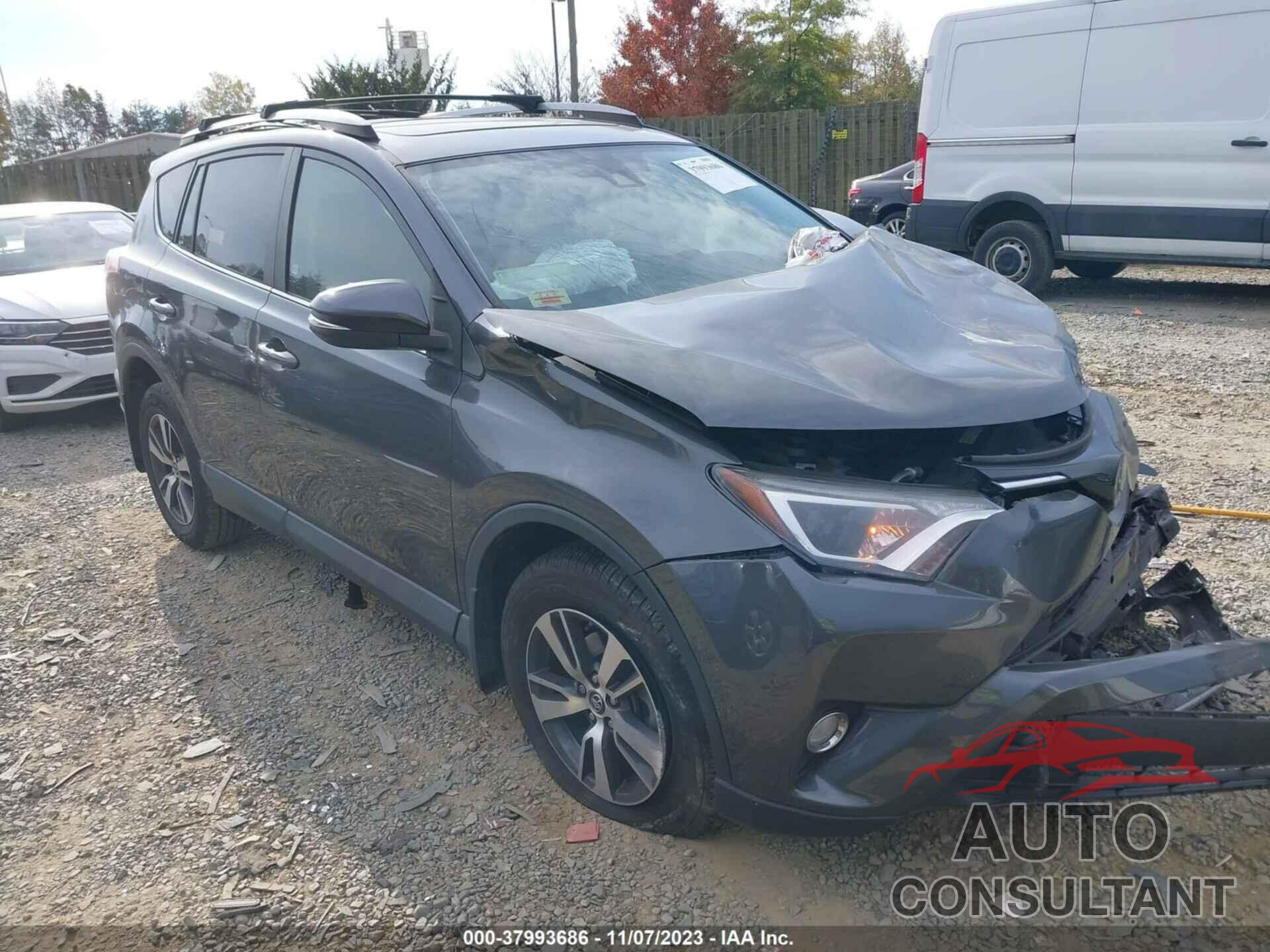 TOYOTA RAV4 2017 - JTMRFREV3HD208716