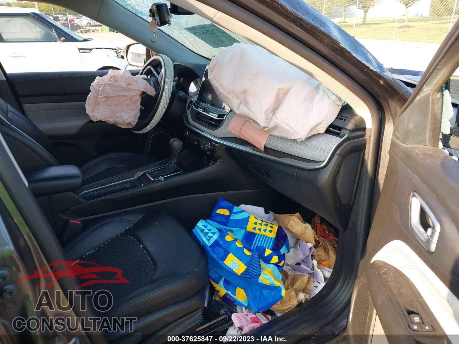 JEEP COMPASS 2022 - 3C4NJDBB7NT152747