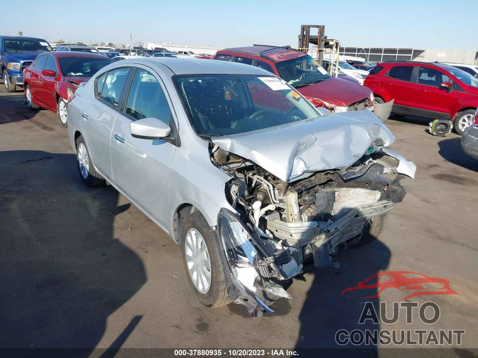 NISSAN VERSA 2019 - 3N1CN7AP8KL833458