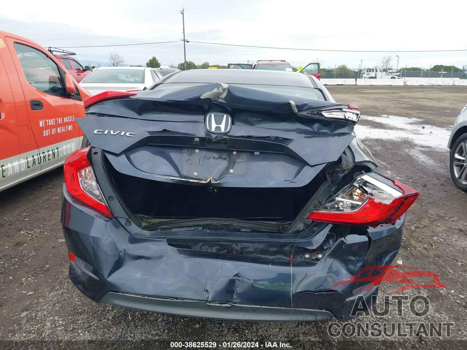 HONDA CIVIC 2018 - 2HGFC2F61JH576400