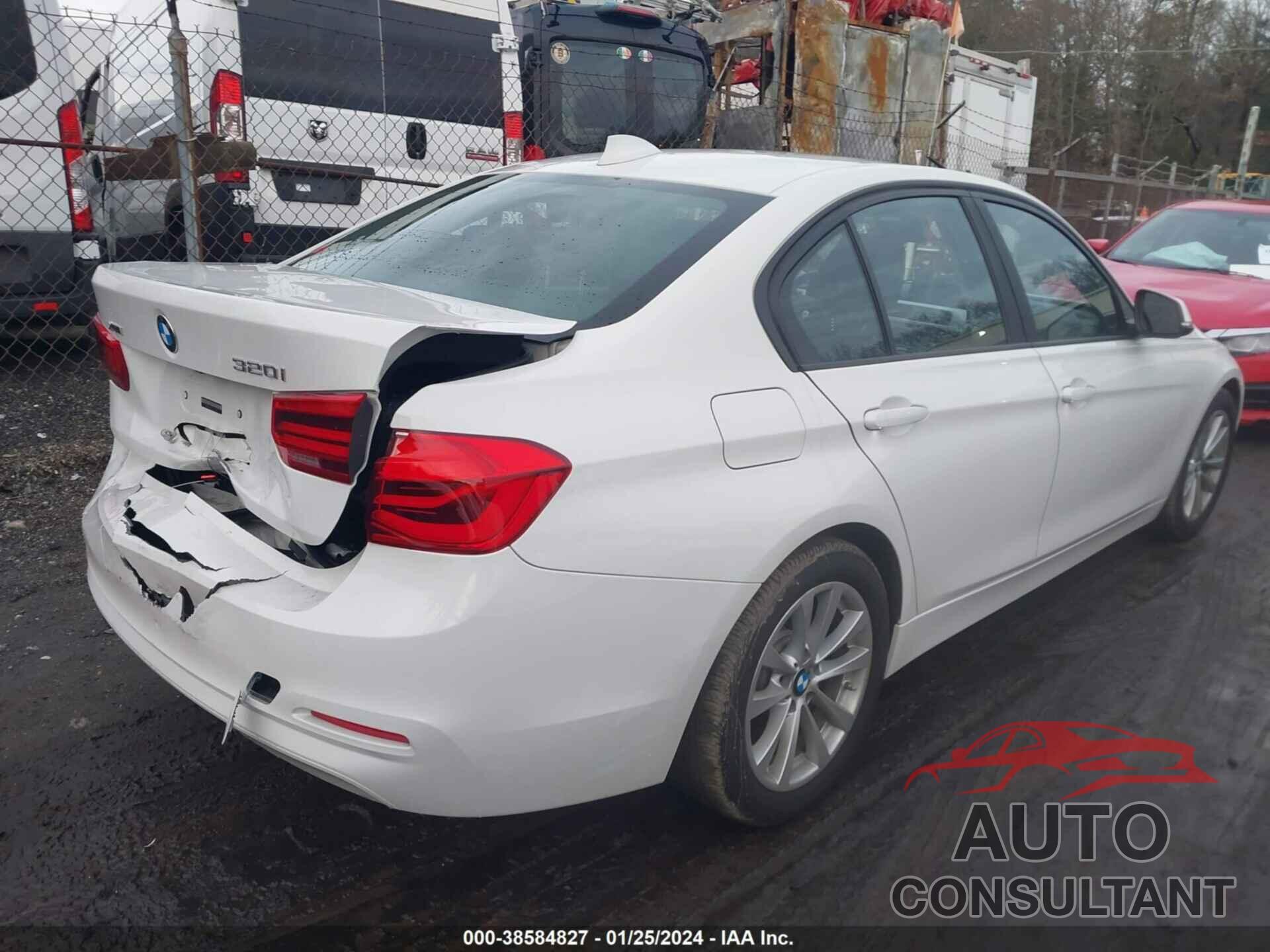 BMW 320I 2018 - WBA8E5G51JNV02889