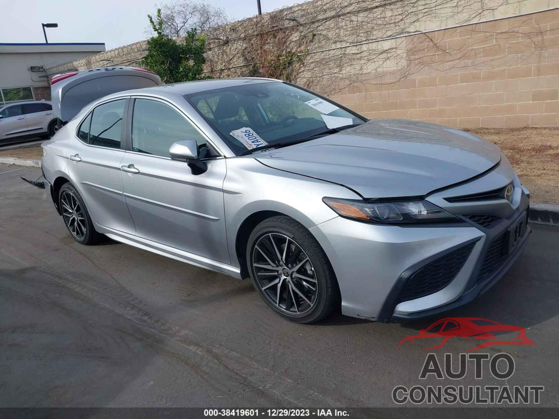TOYOTA CAMRY 2021 - 4T1G11AK3MU582719